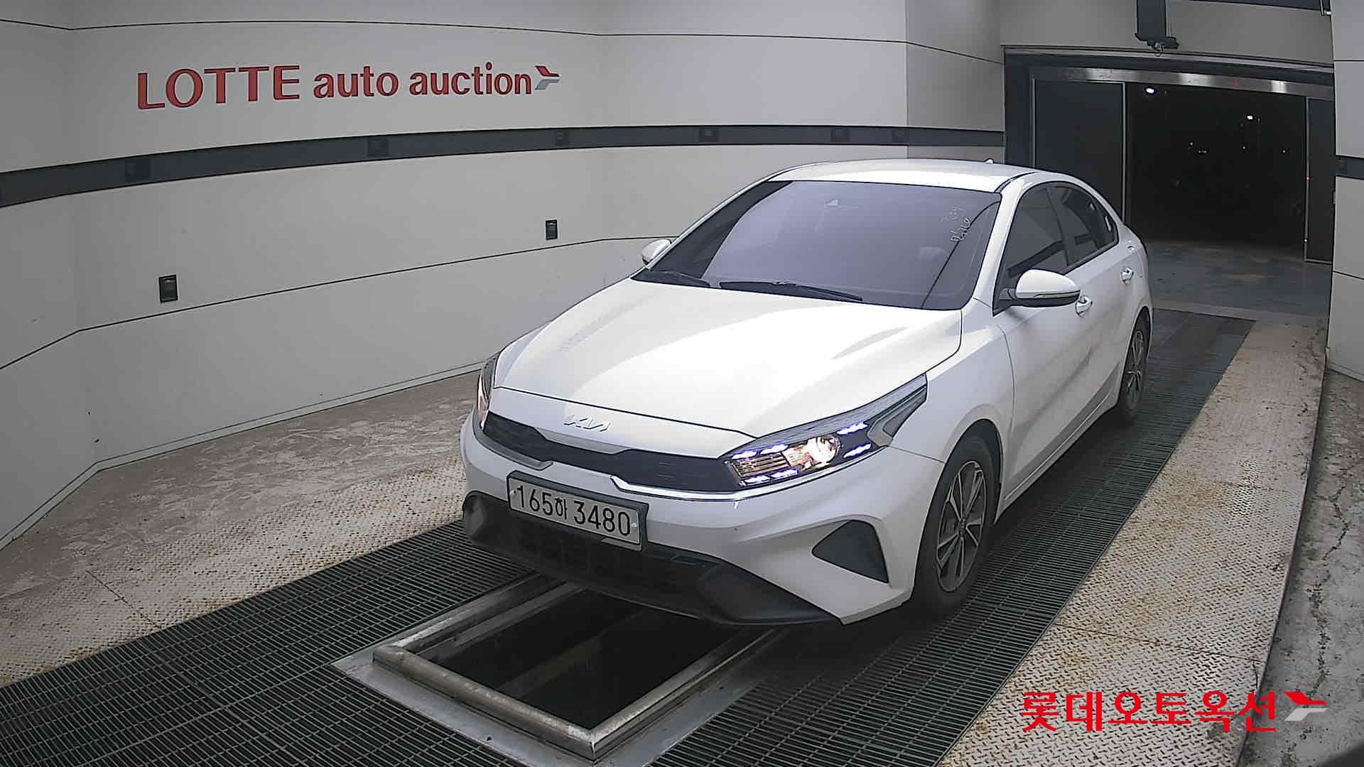 Kia - K3 | THE NEW (G) 1.6 Prestige 2