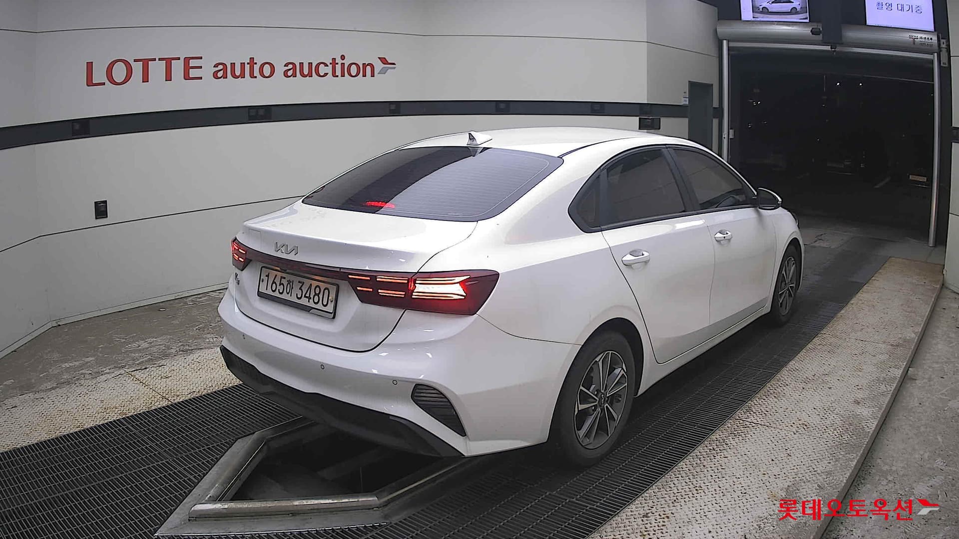 Kia - K3 | THE NEW (G) 1.6 Prestige 12
