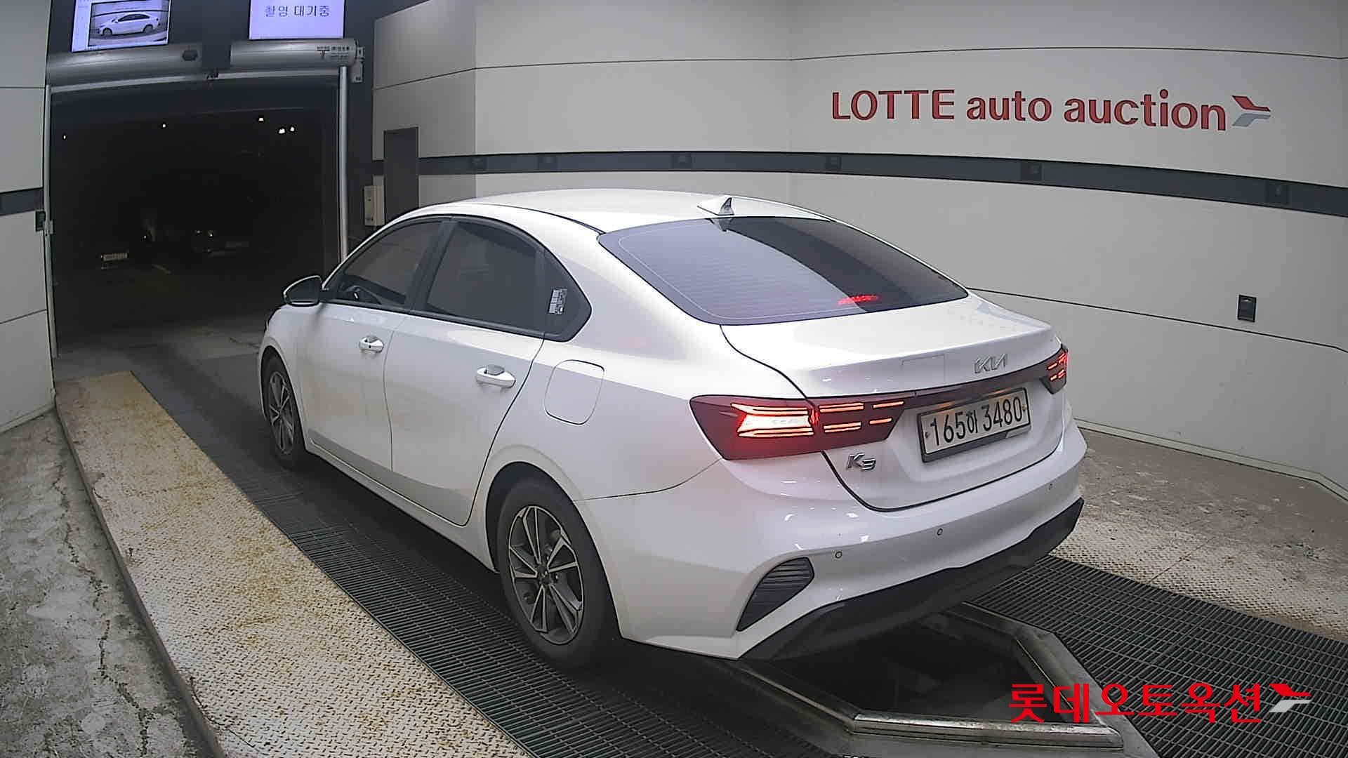 Kia - K3 | THE NEW (G) 1.6 Prestige 10