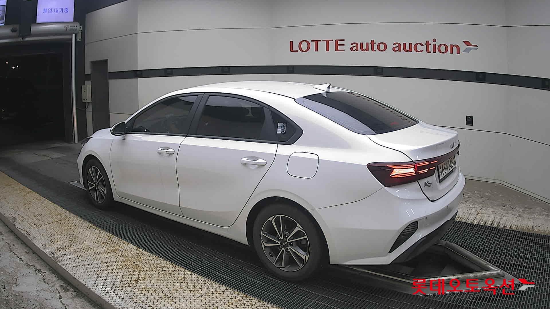 Kia - K3 | THE NEW (G) 1.6 Prestige 8