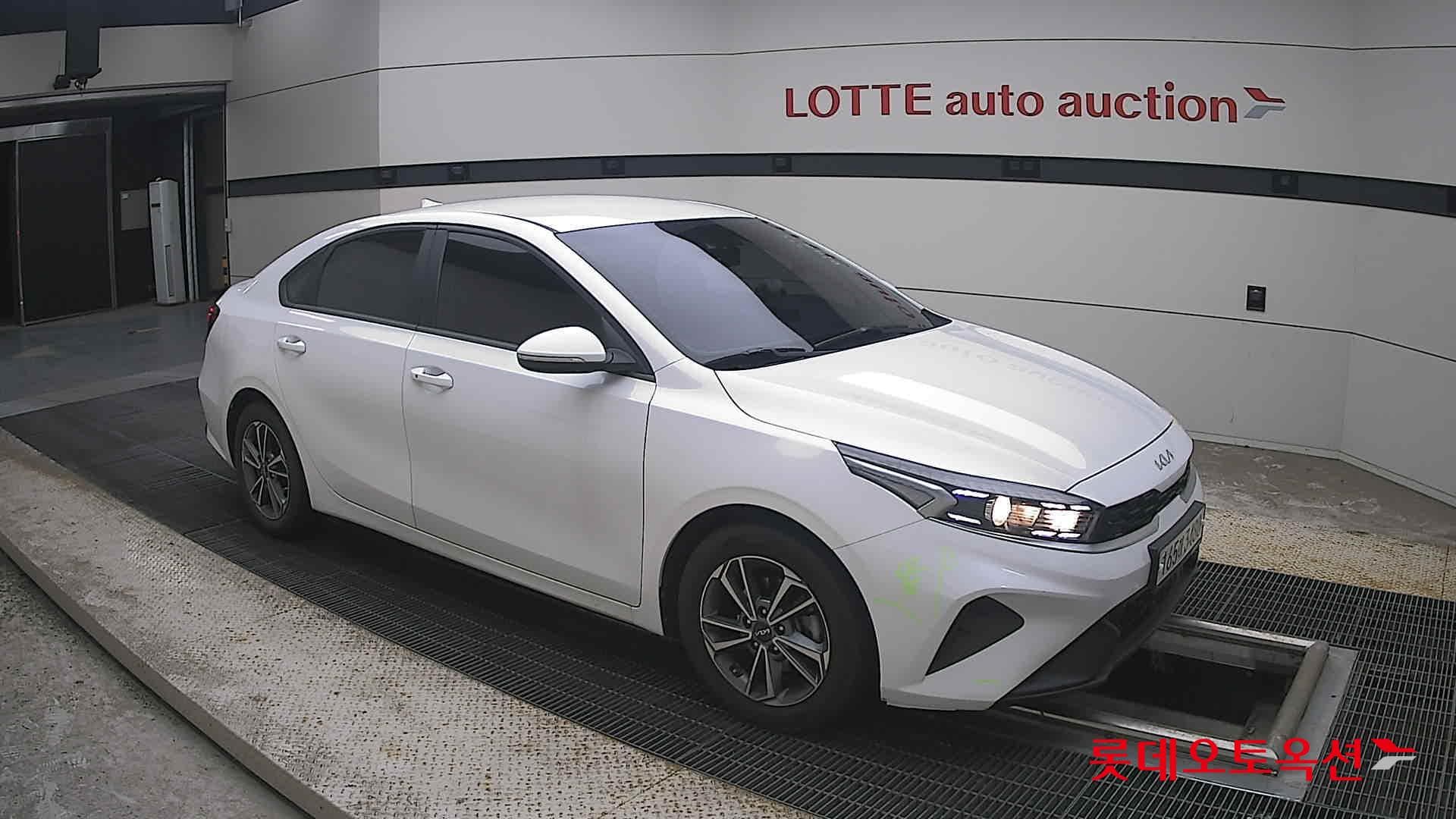 Kia - K3 | THE NEW (G) 1.6 Prestige 18