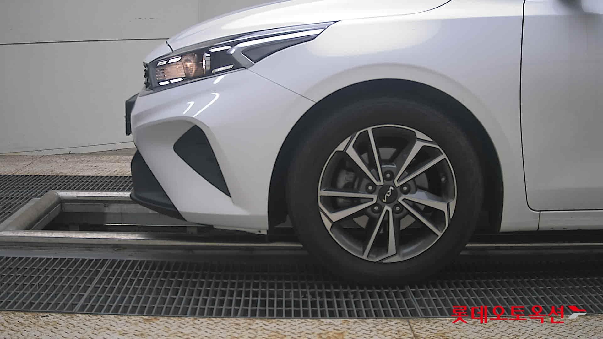 Kia - K3 | THE NEW (G) 1.6 Prestige 21