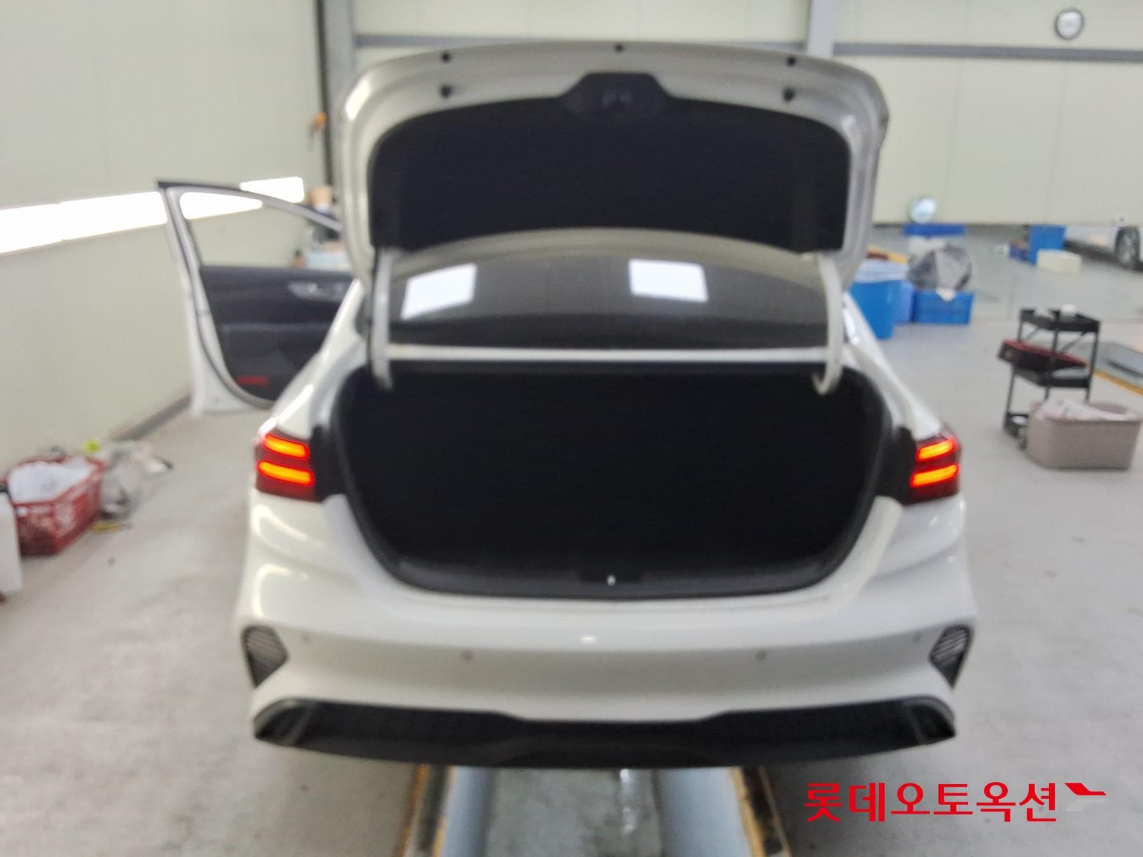 Kia - K3 | THE NEW (G) 1.6 Prestige 37