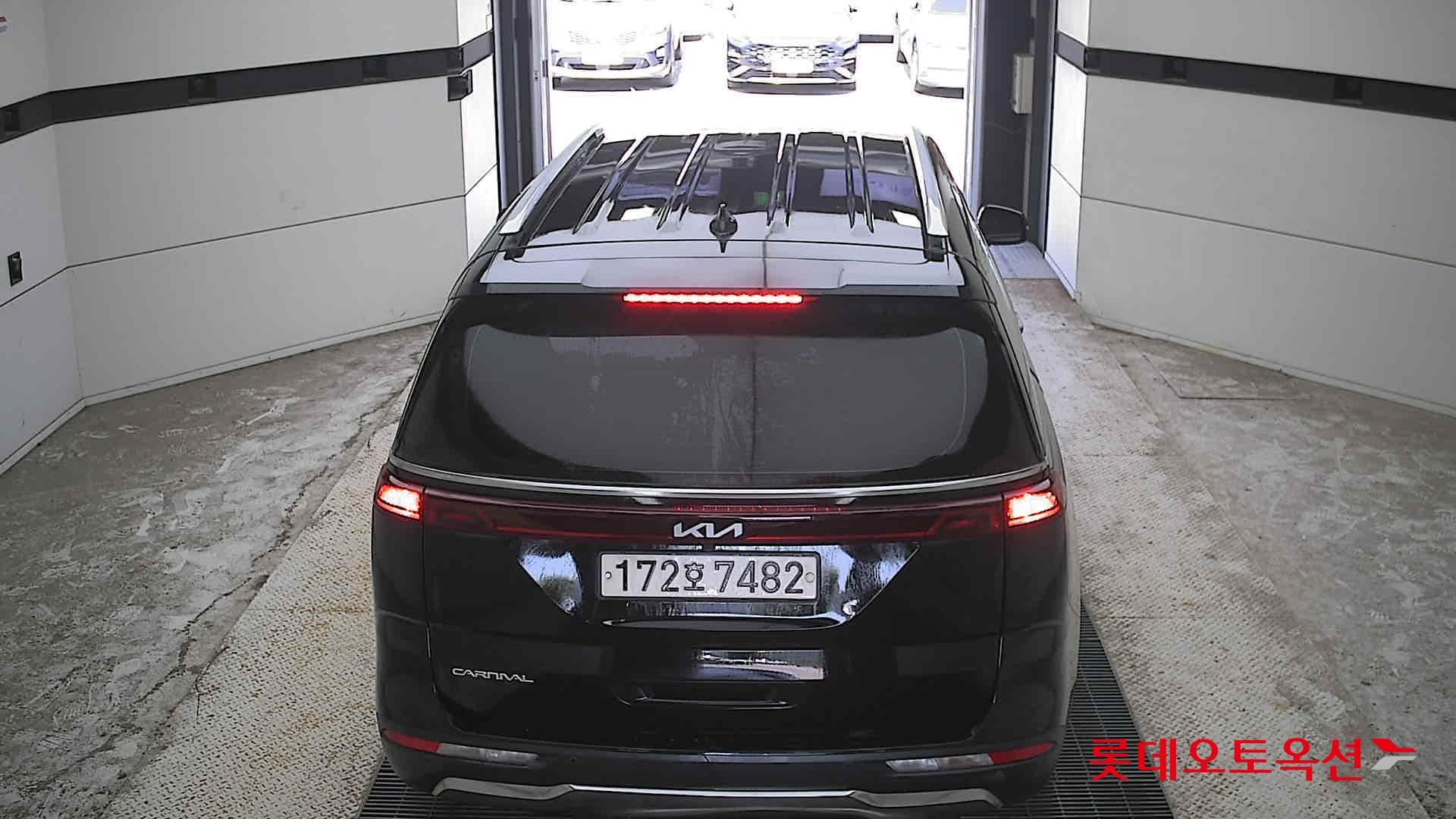 Kia - Carnival | KA4 (D) 2.2 Noblesse 9Seater 11