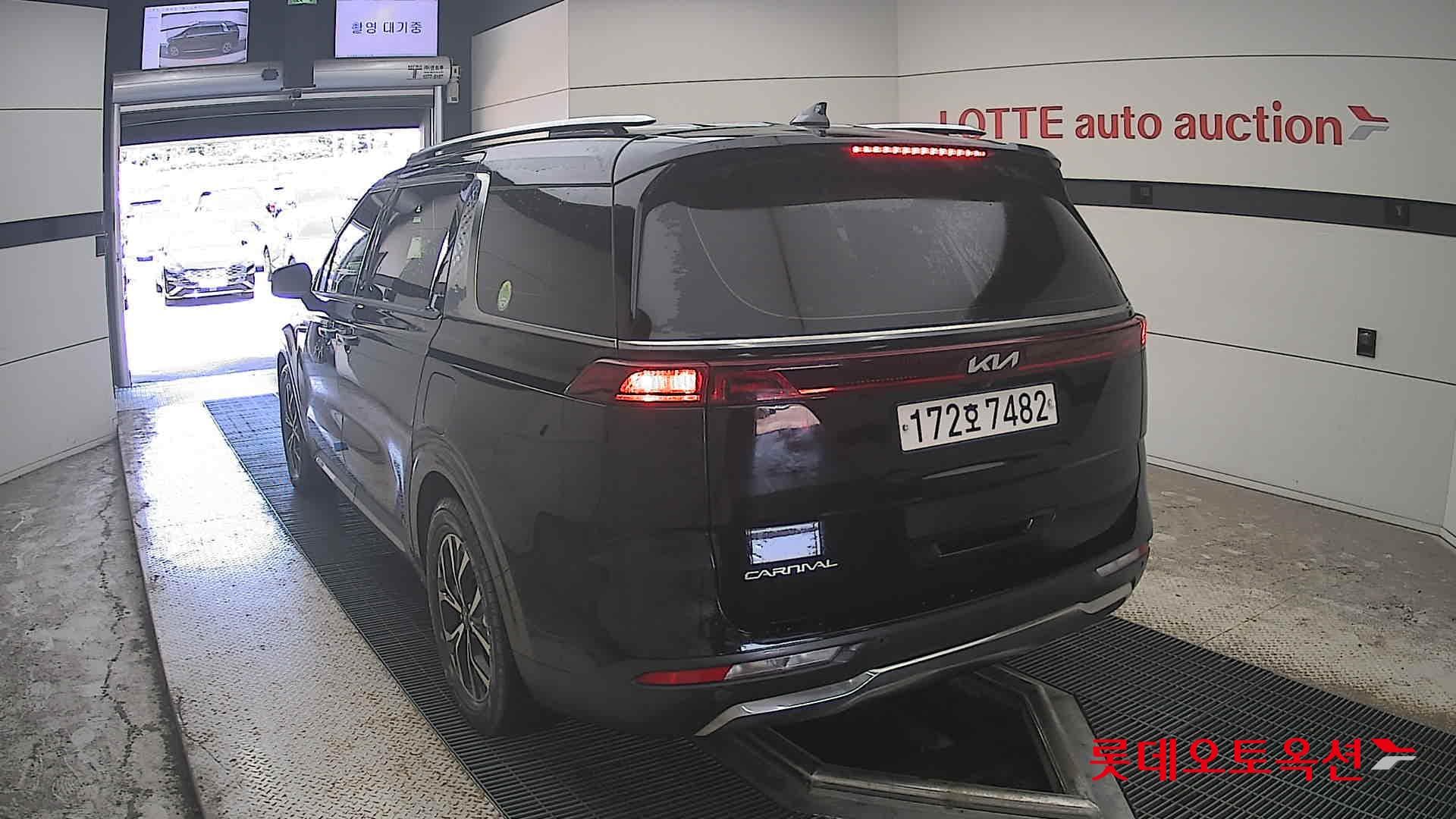 Kia - Carnival | KA4 (D) 2.2 Noblesse 9Seater 9