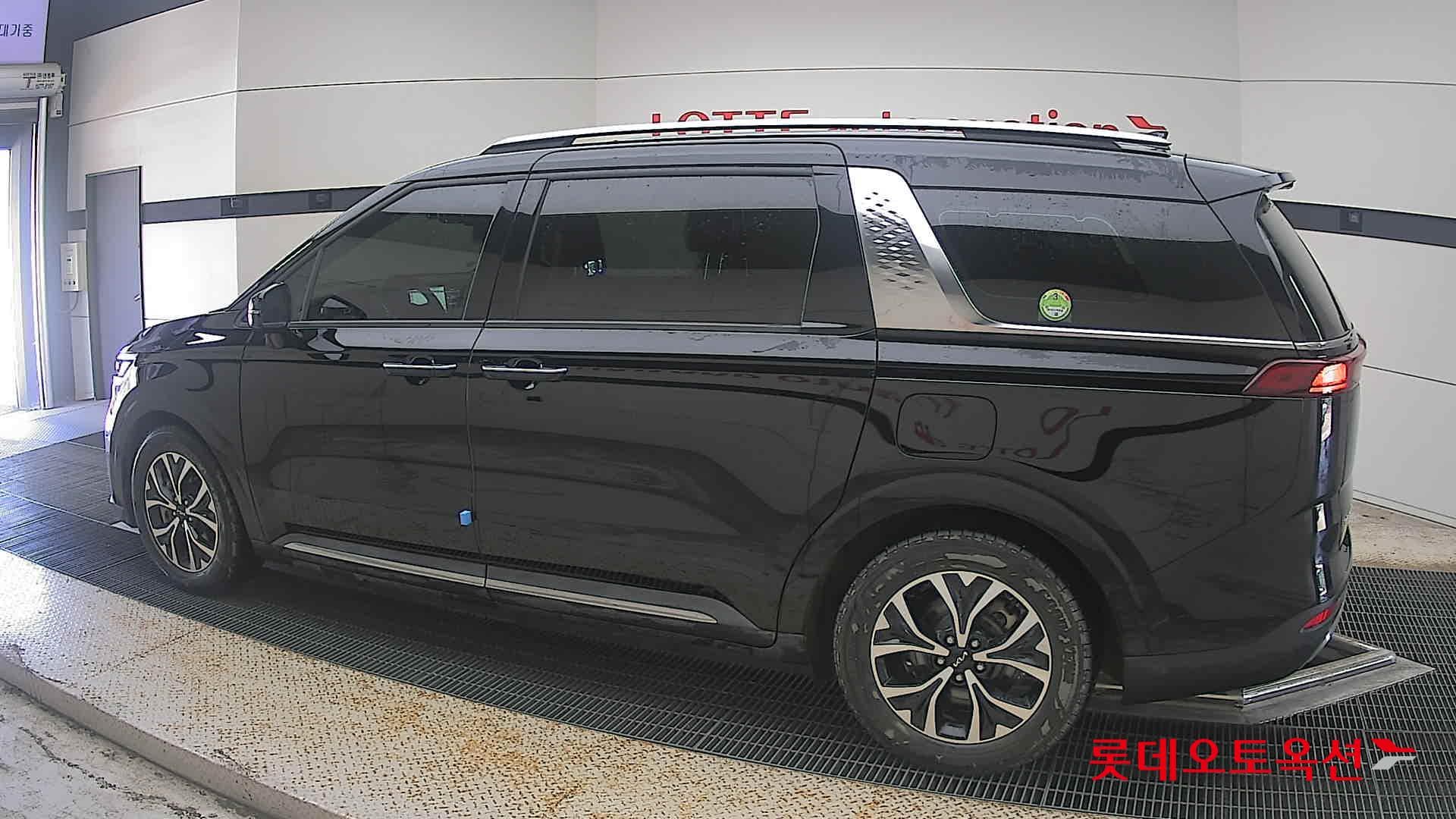 Kia - Carnival | KA4 (D) 2.2 Noblesse 9Seater 7