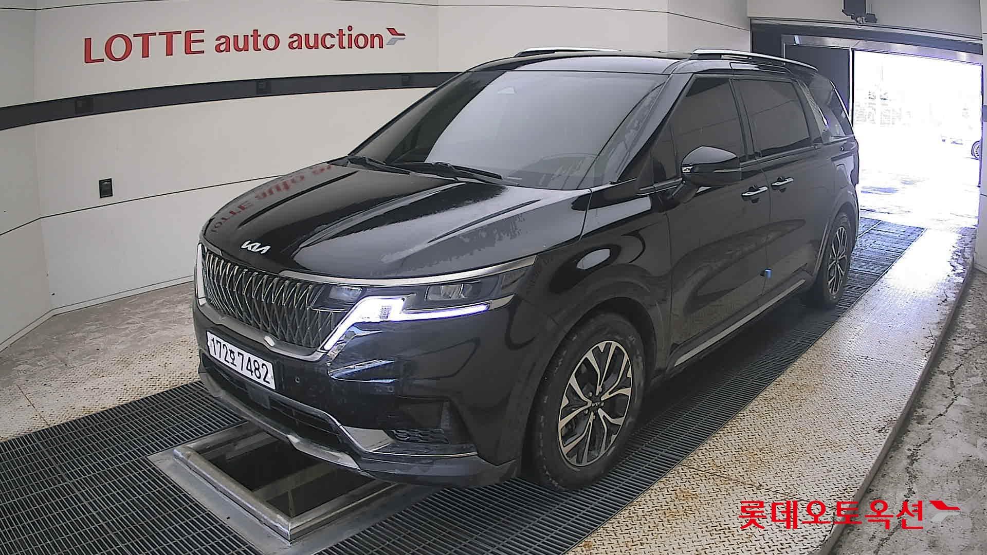 Kia - Carnival | KA4 (D) 2.2 Noblesse 9Seater 3