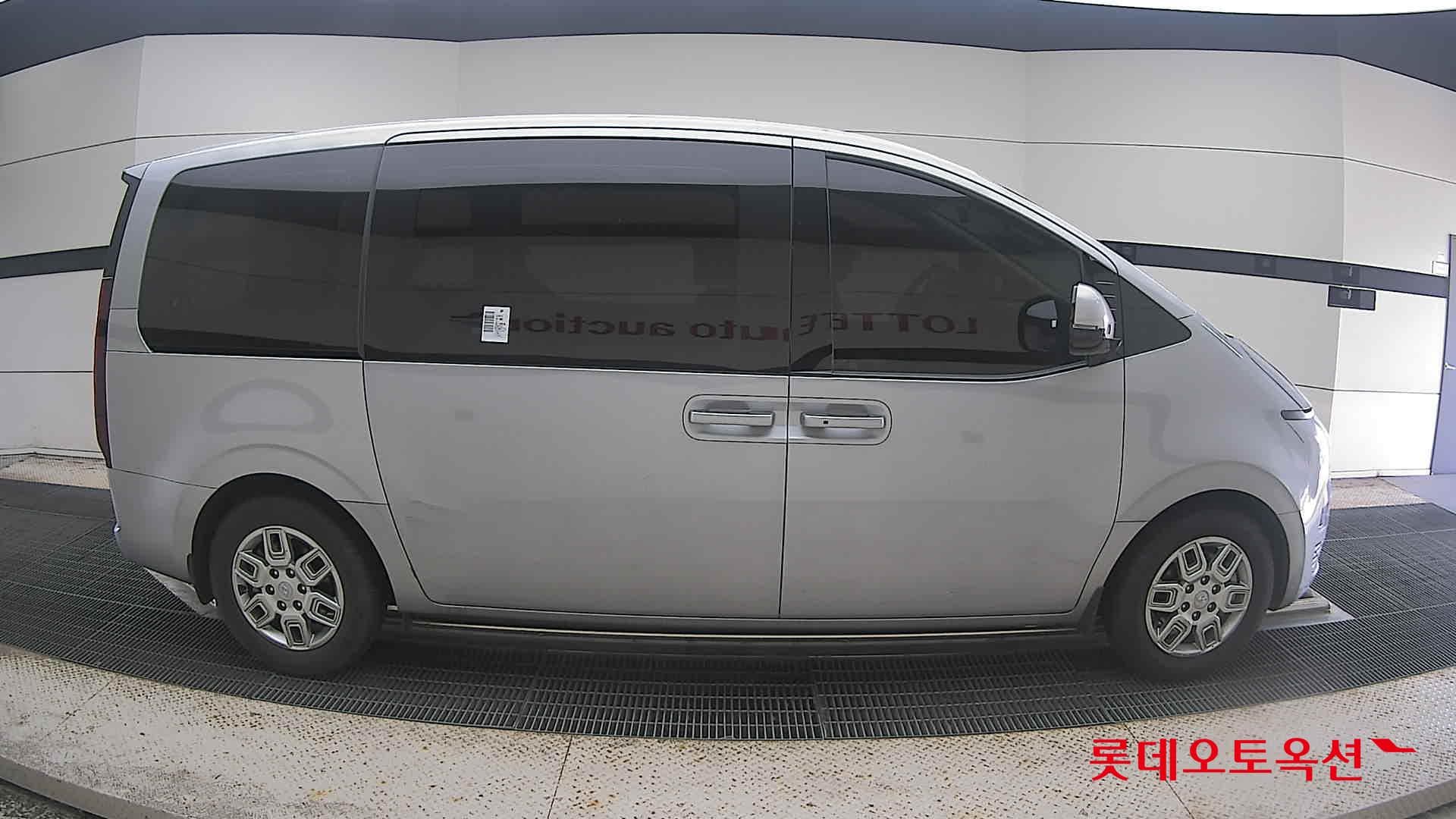 Hyundai - Стария | (D)2.2 Tourer Modern 9 2WD AT 16