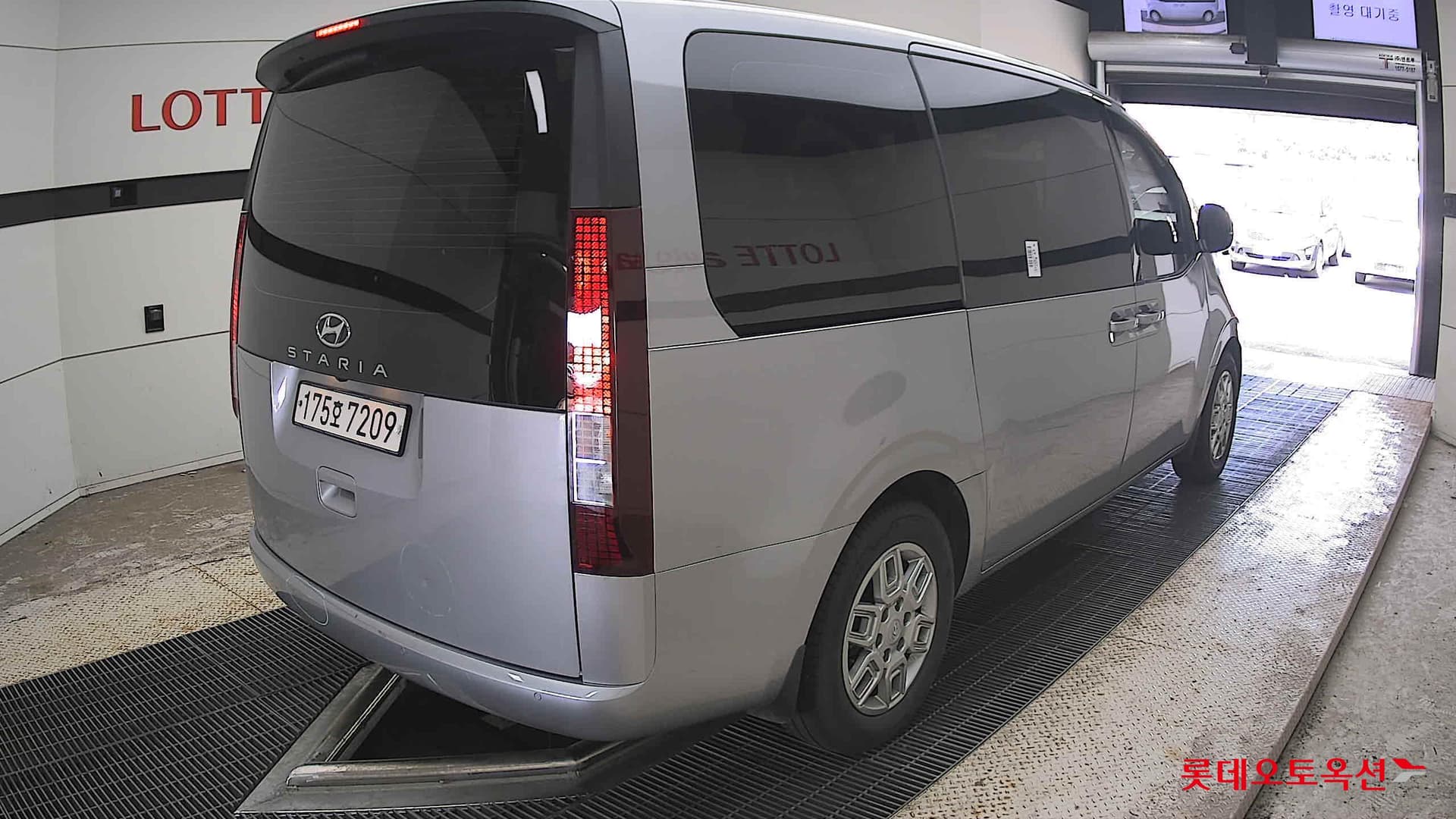 Hyundai - Стария | (D)2.2 Tourer Modern 9 2WD AT 12
