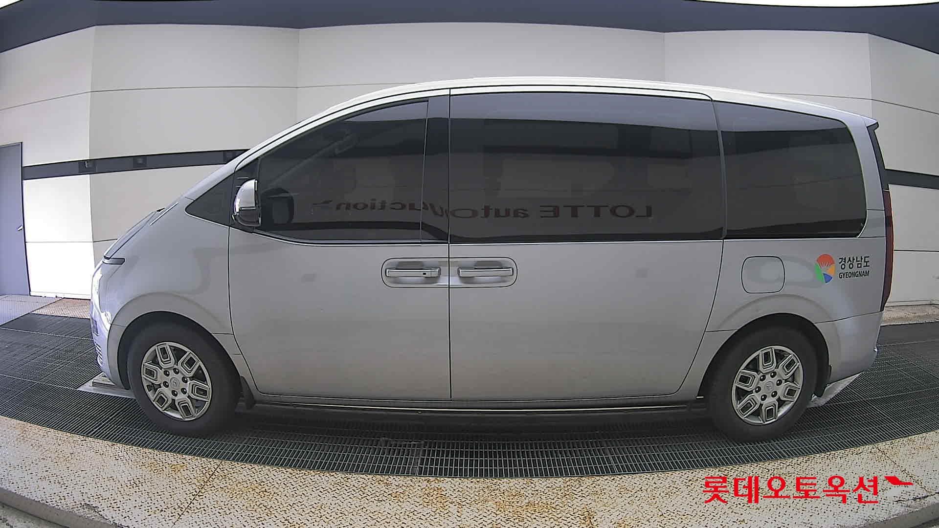 Hyundai - Стария | (D)2.2 Tourer Modern 9 2WD AT 6