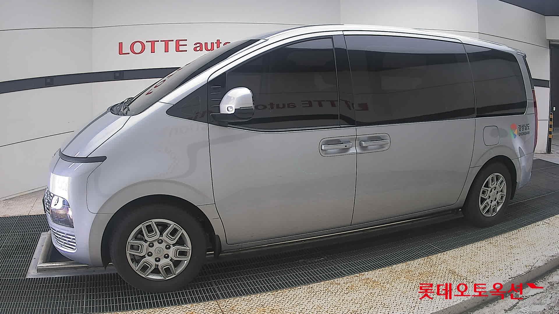 Hyundai - Стария | (D)2.2 Tourer Modern 9 2WD AT 5