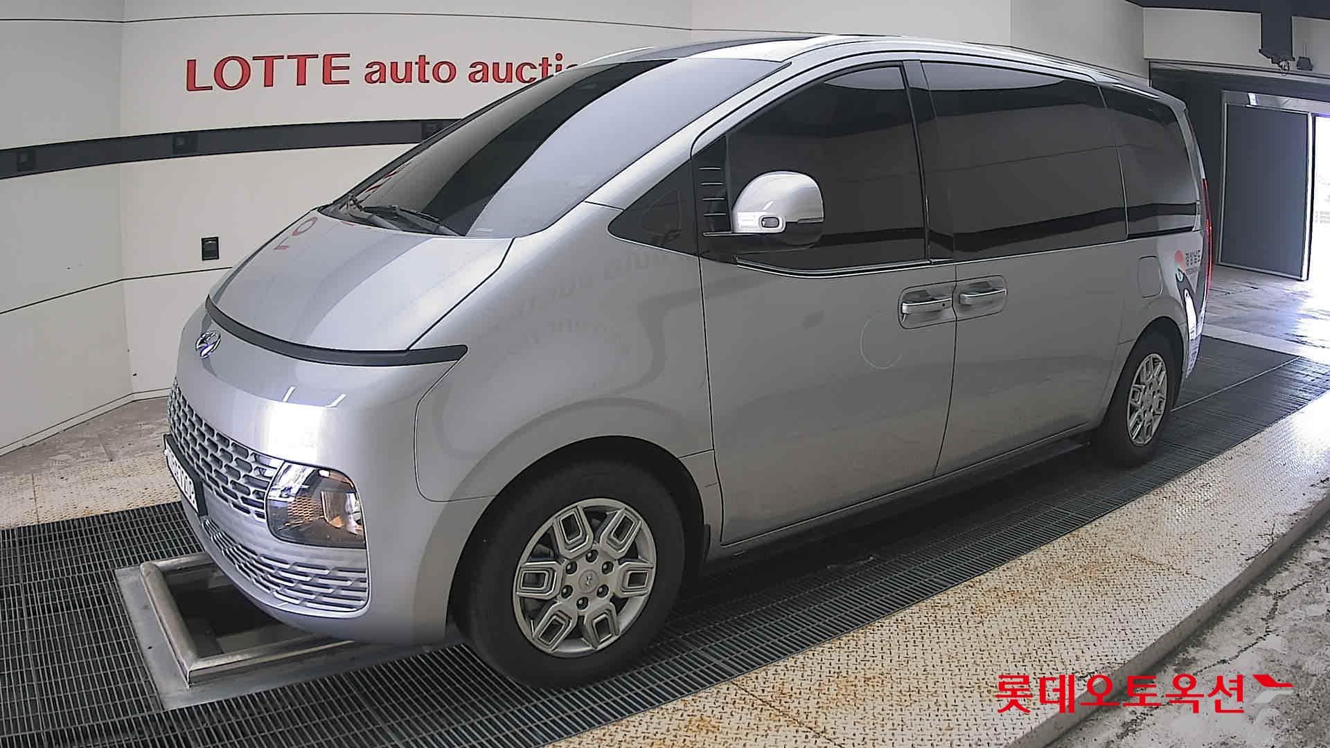 Hyundai - Стария | (D)2.2 Tourer Modern 9 2WD AT 4