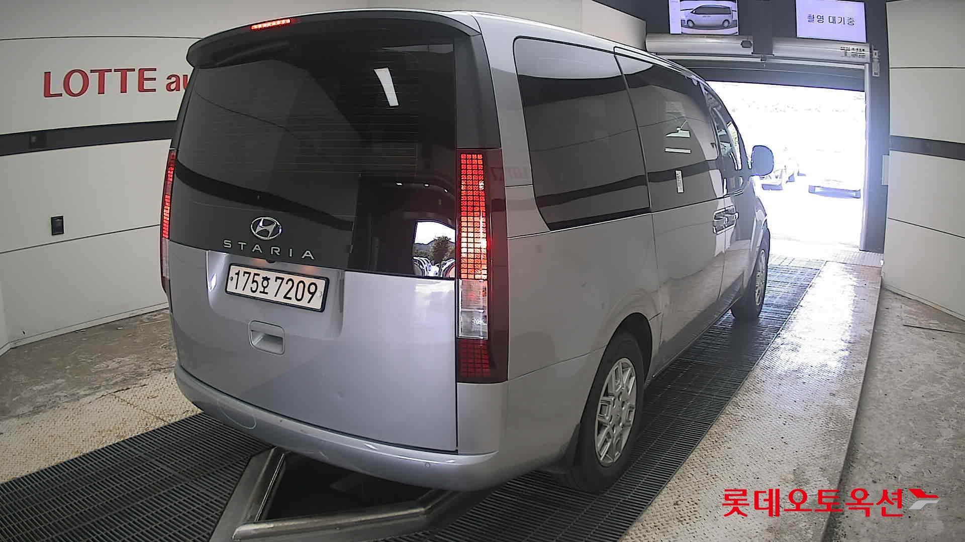 Hyundai - Стария | (D)2.2 Tourer Modern 9 2WD AT 13