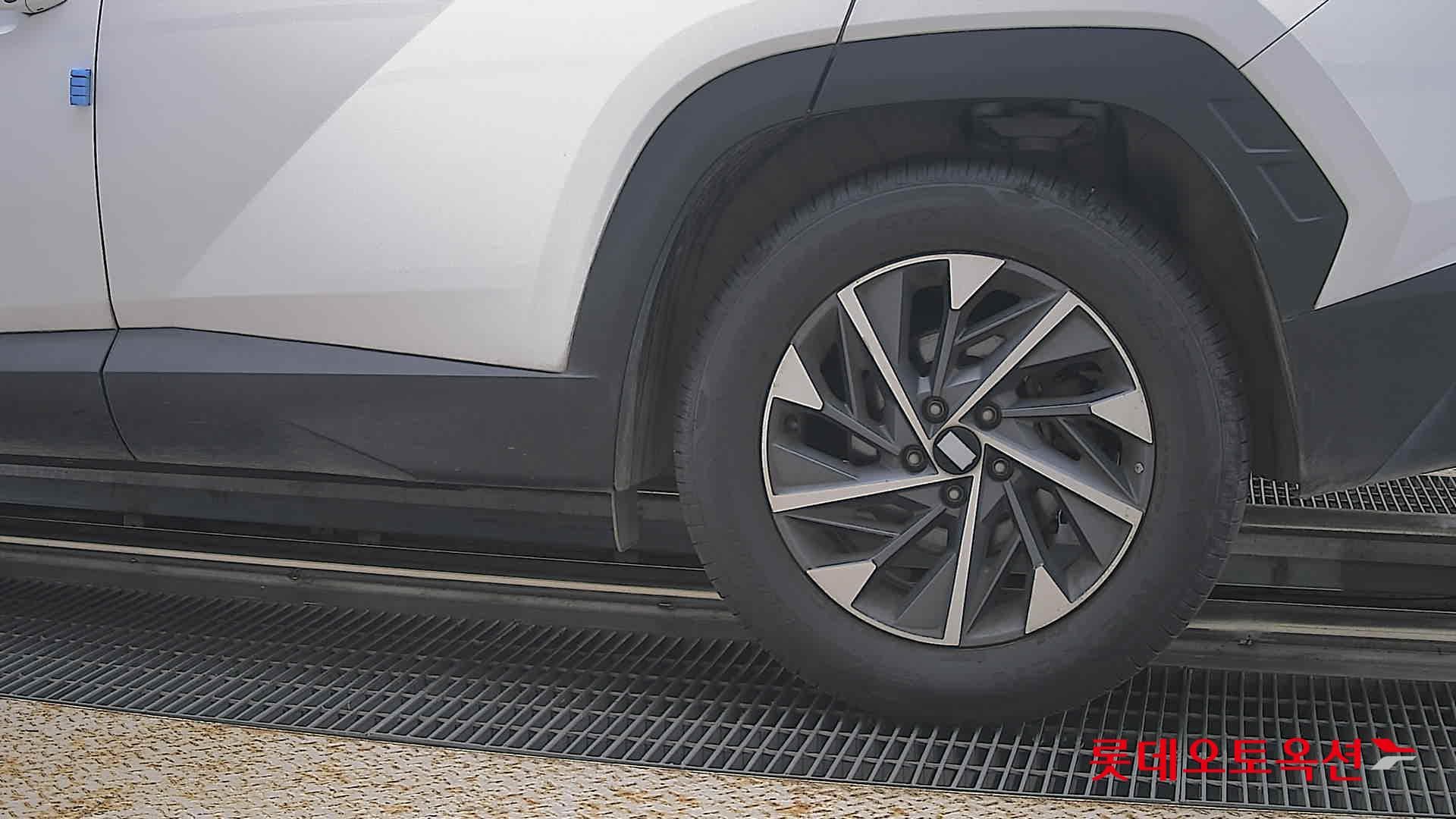 Hyundai - Туссан | THE ALL NEW (H) 1.6 T Premium 2WD 22