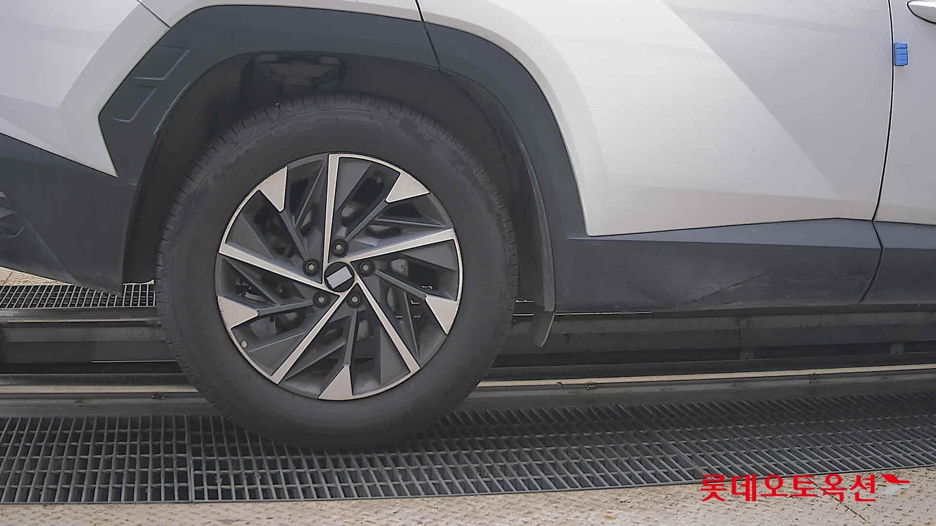 Hyundai - Туссан | THE ALL NEW (H) 1.6 T Premium 2WD 24