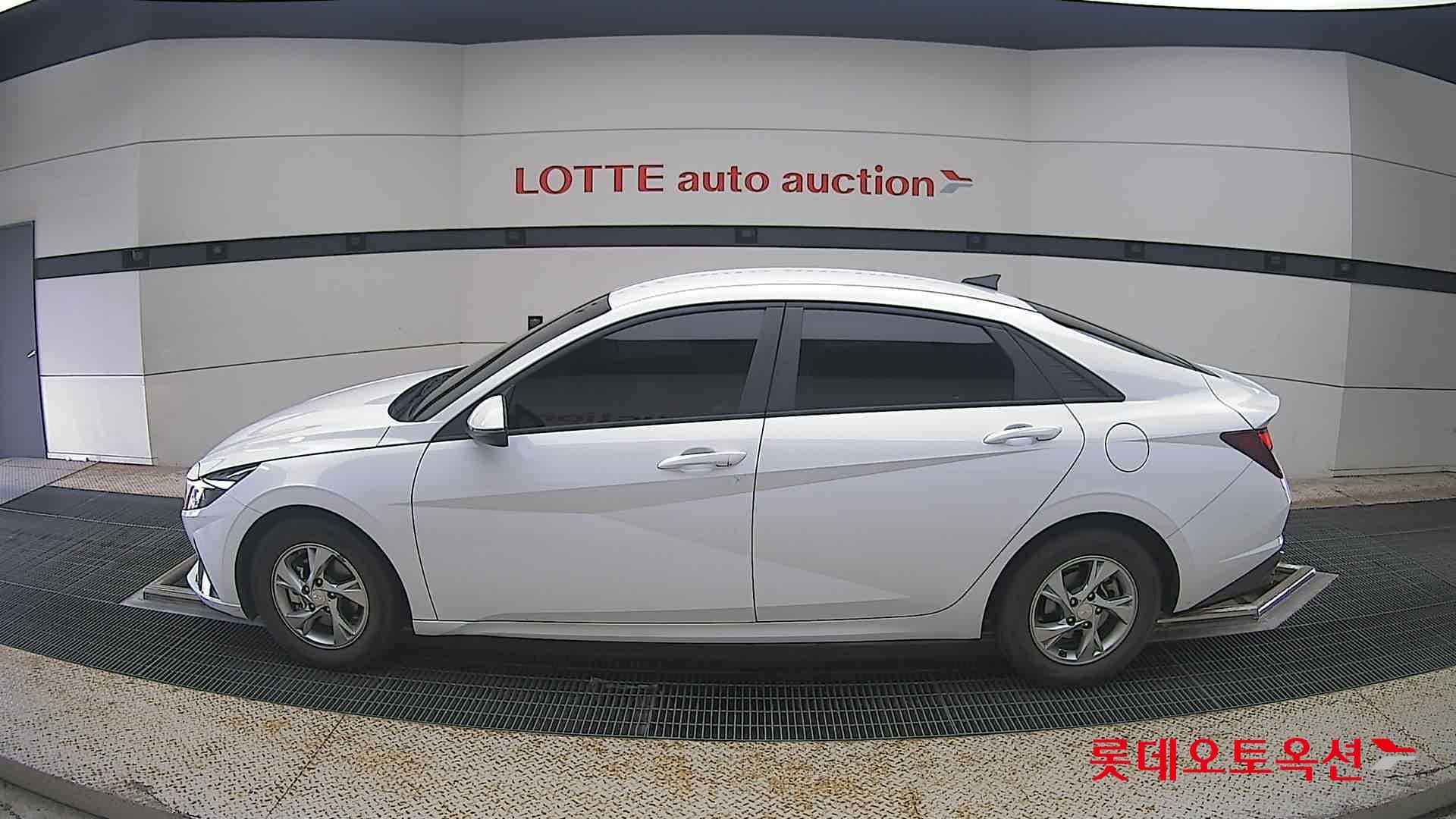 Hyundai - Элантра | ALL NEW (G) 1.6 SMART 6