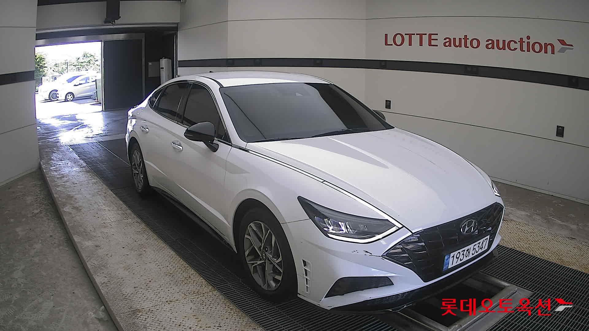Hyundai - Sonata | DN8 (G) 2.0 Modern 19