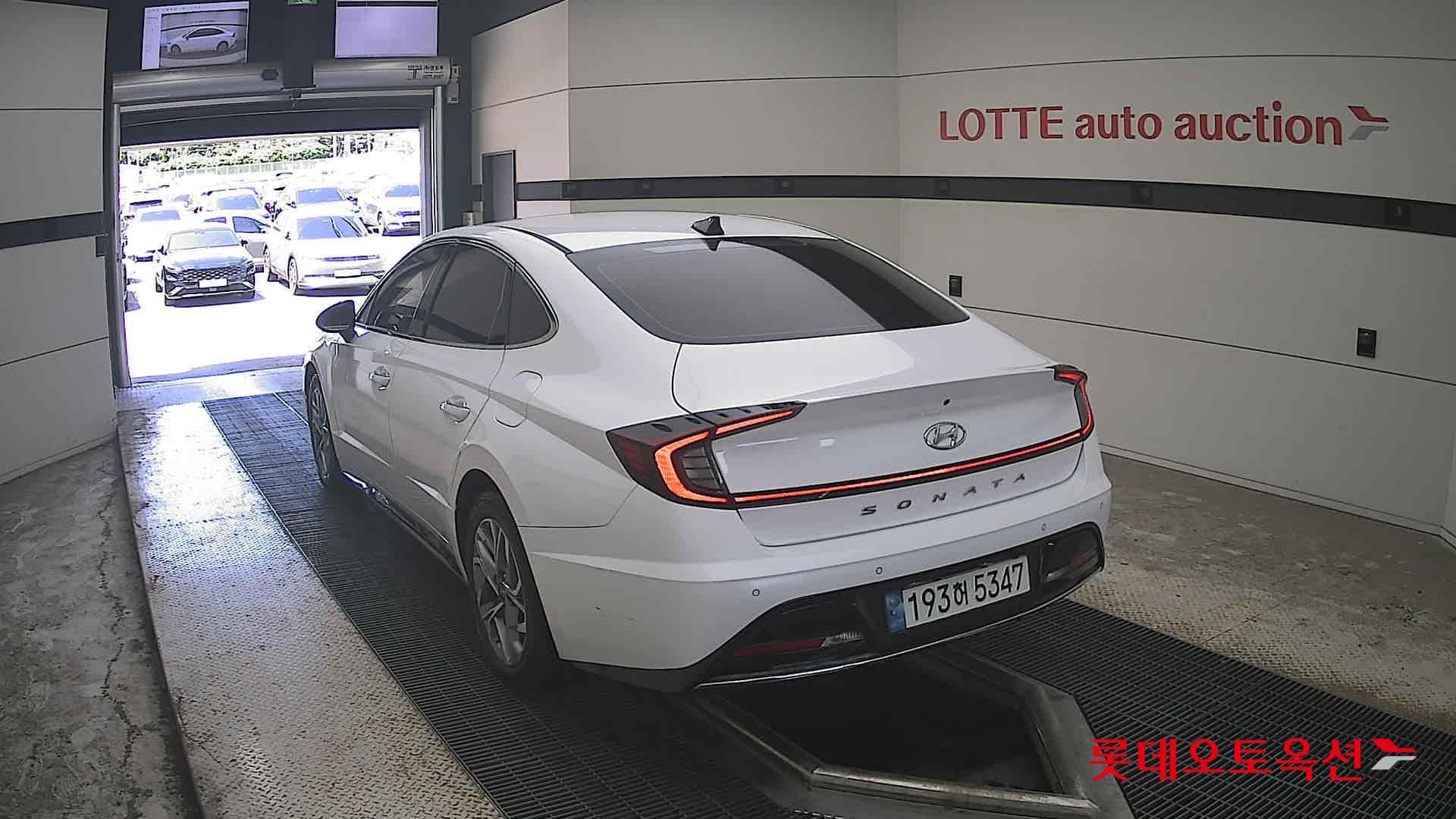 Hyundai - Sonata | DN8 (G) 2.0 Modern 9