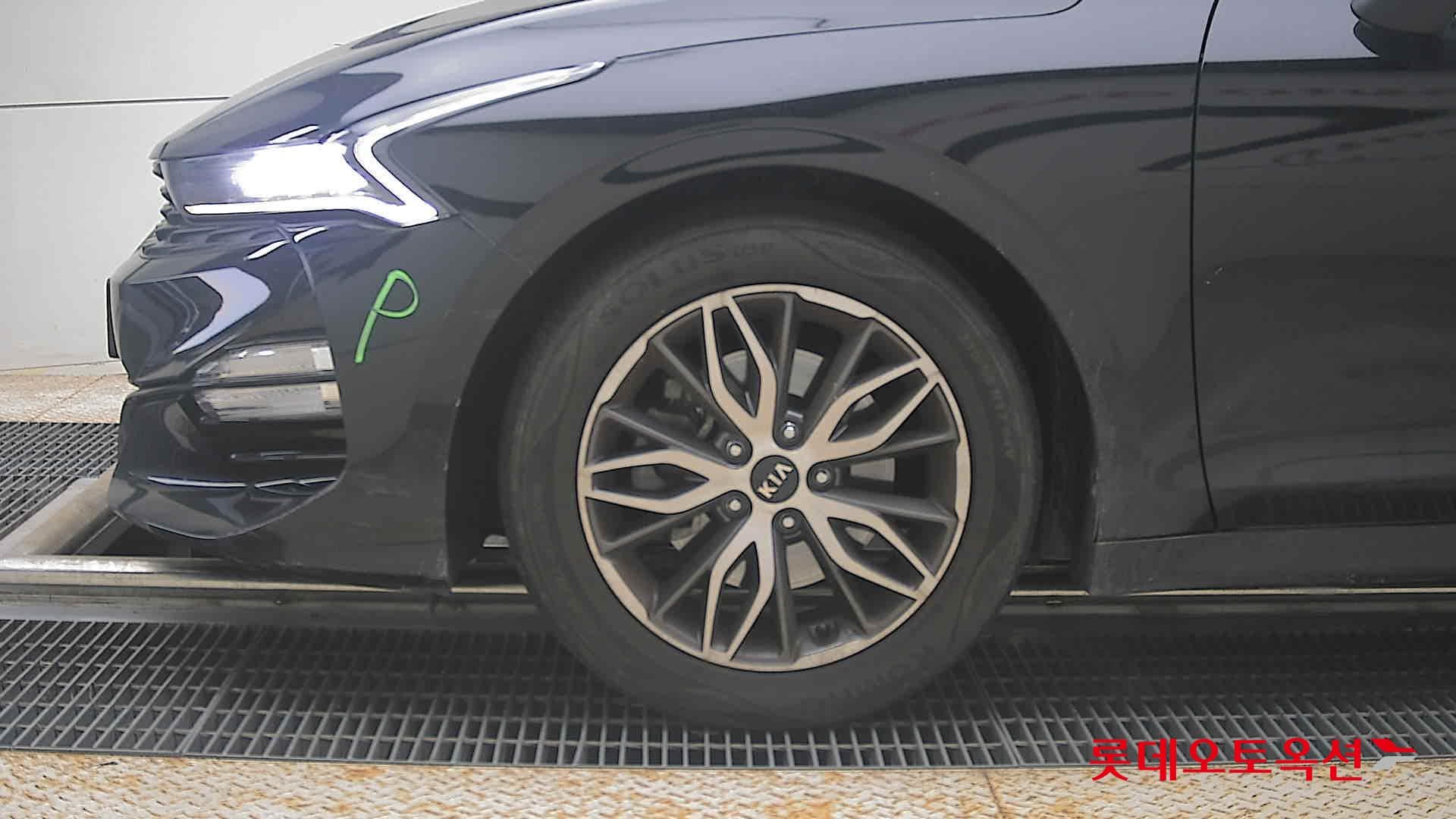 Kia - K5 | INTERACTIVE (G) 2.0 Prestige 21