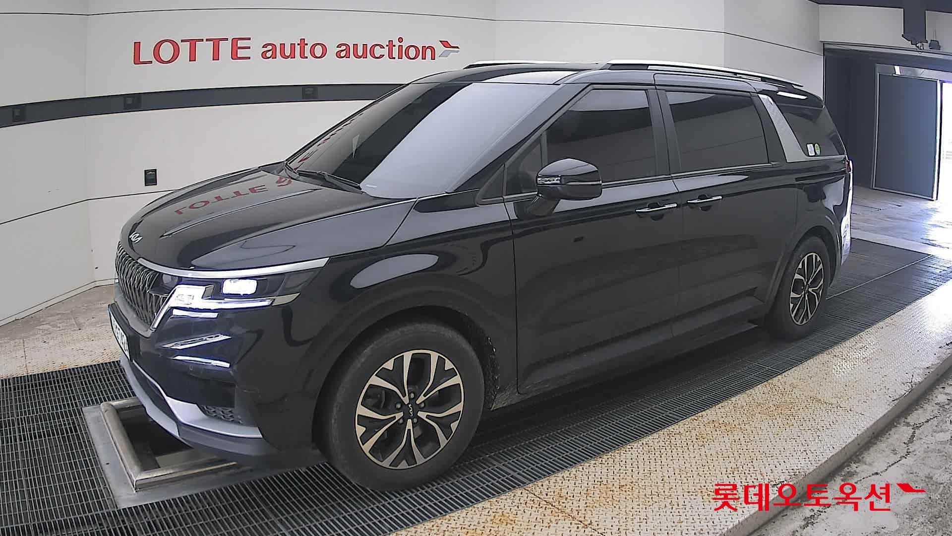 Kia - Carnival | KA4 (D) 2.2 Prestige 9Seater 4