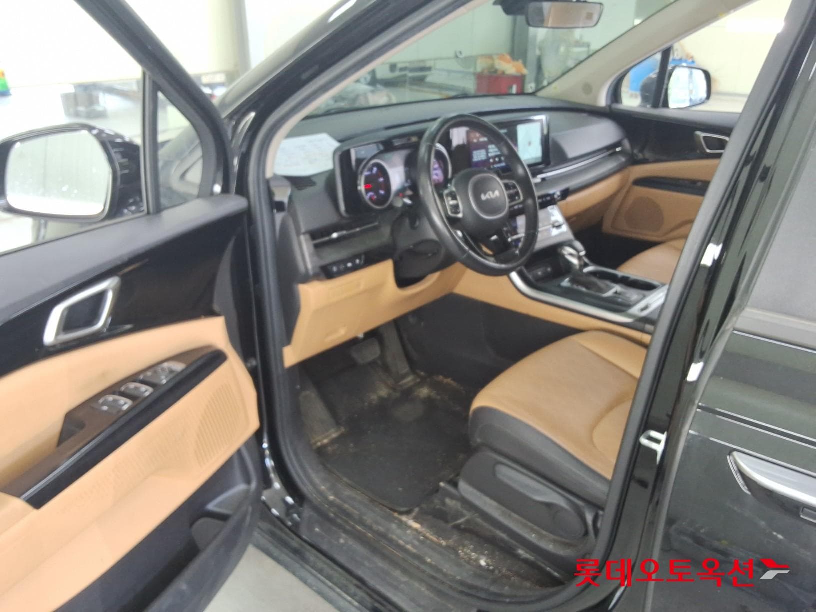 Kia - Carnival | KA4 (D) 2.2 Prestige 9Seater 34