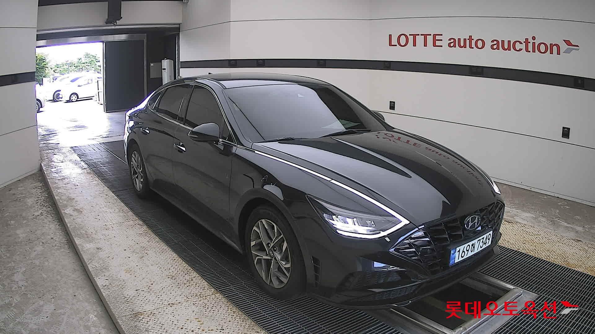 Hyundai - Sonata | DN8 (G) 2.0 Premium Plus 19