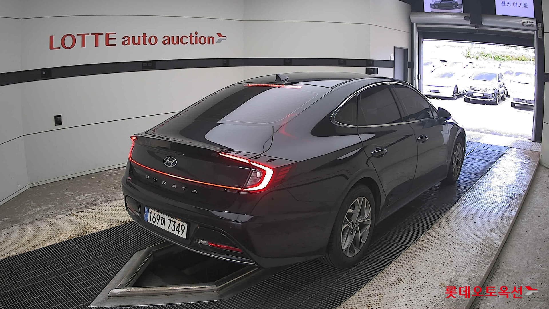 Hyundai - Sonata | DN8 (G) 2.0 Premium Plus 12