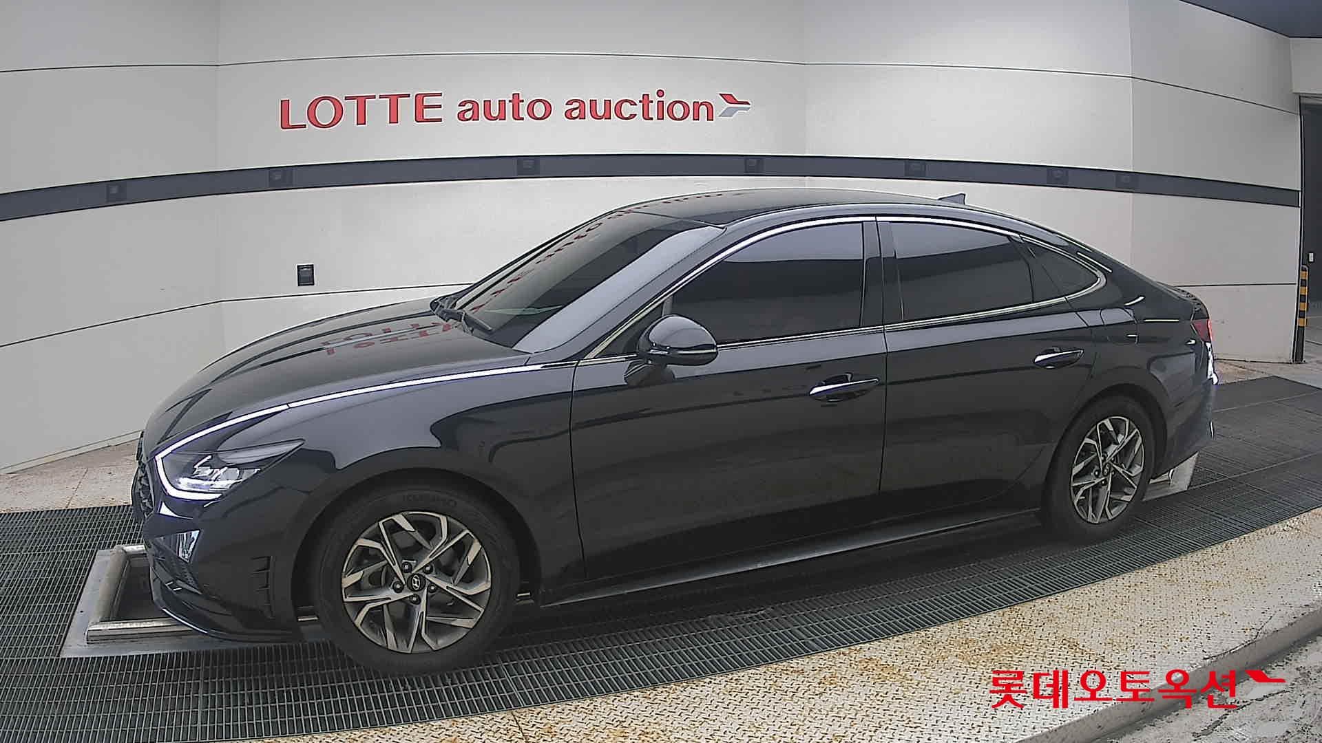 Hyundai - Sonata | DN8 (G) 2.0 Premium Plus 5