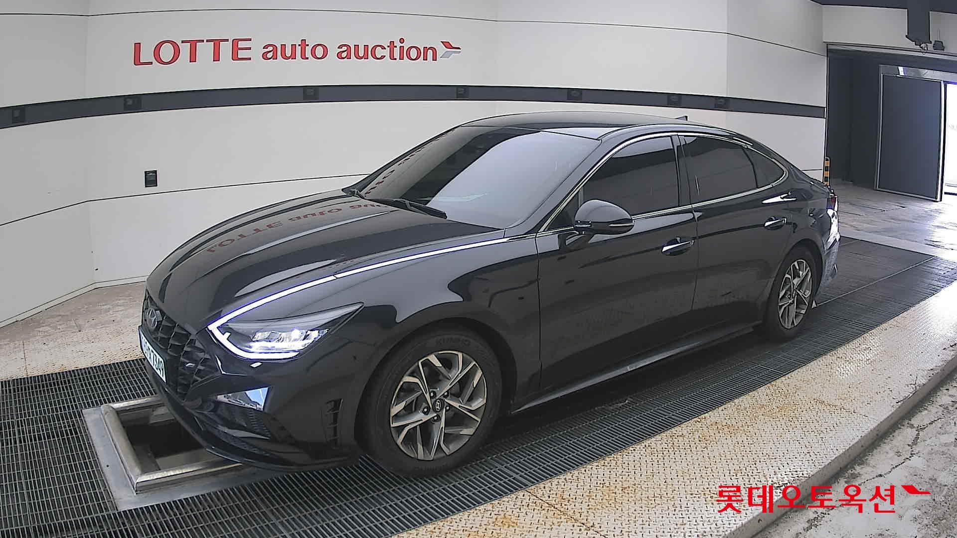 Hyundai - Sonata | DN8 (G) 2.0 Premium Plus 4