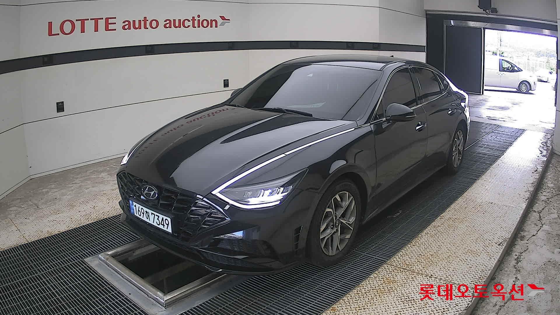 Hyundai - Sonata | DN8 (G) 2.0 Premium Plus 3