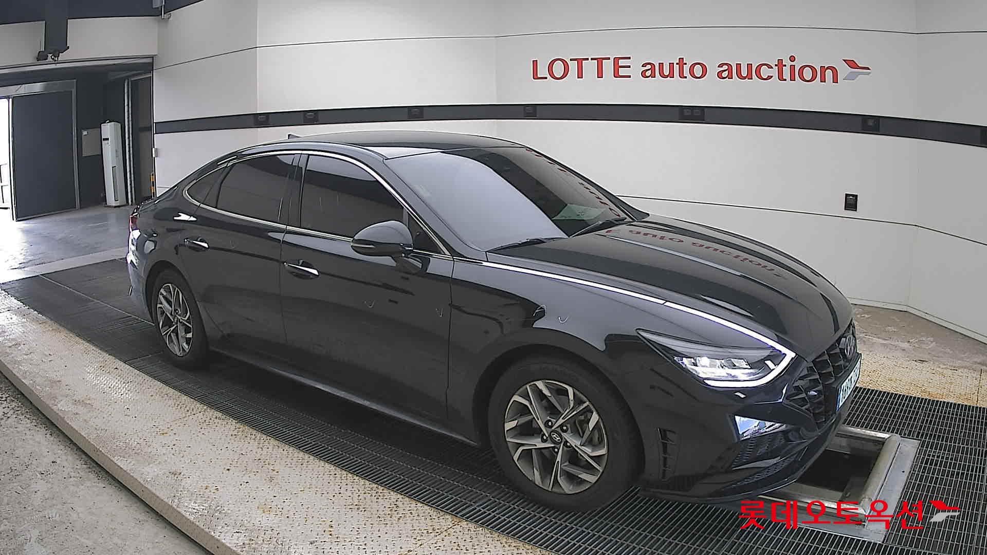 Hyundai - Sonata | DN8 (G) 2.0 Premium Plus 18