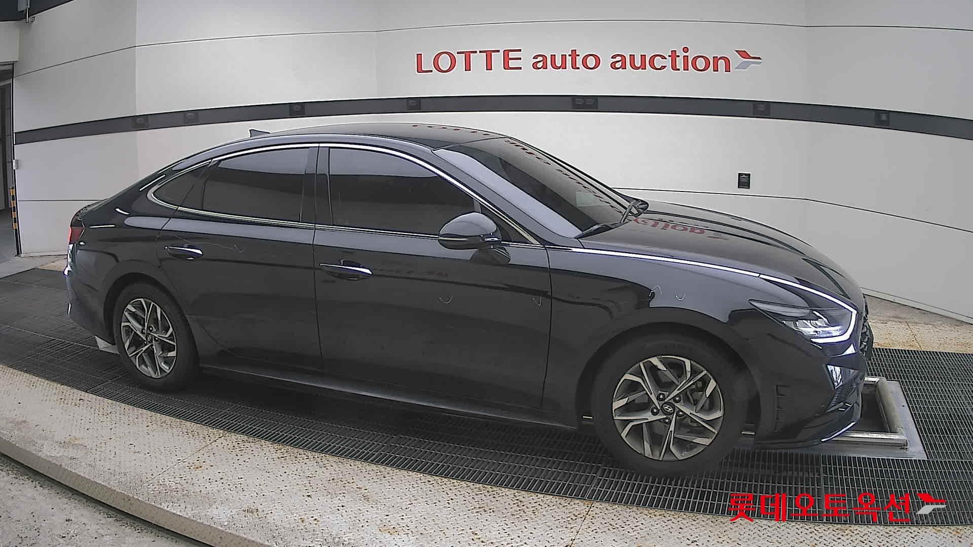 Hyundai - Sonata | DN8 (G) 2.0 Premium Plus 17