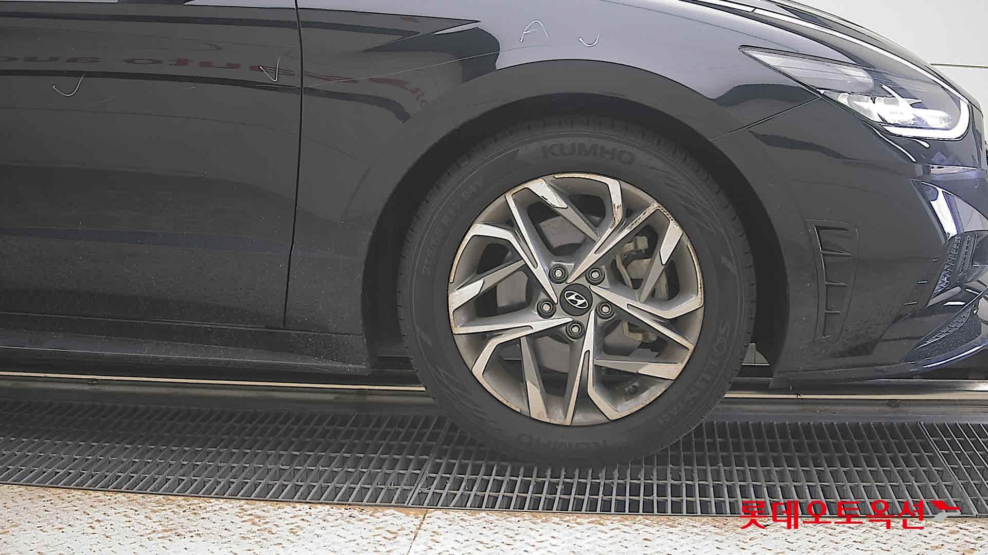 Hyundai - Sonata | DN8 (G) 2.0 Premium Plus 23