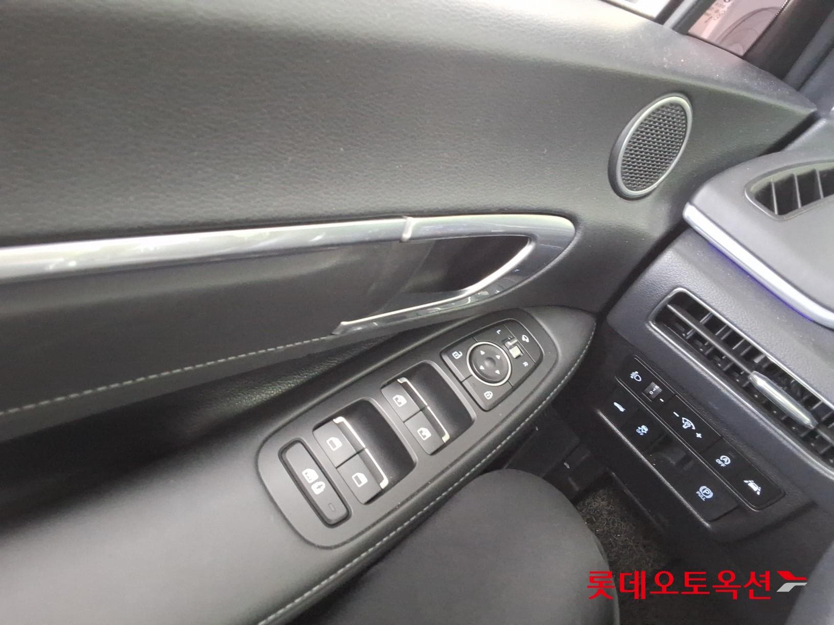 Hyundai - Sonata | DN8 (G) 2.0 Premium Plus 28