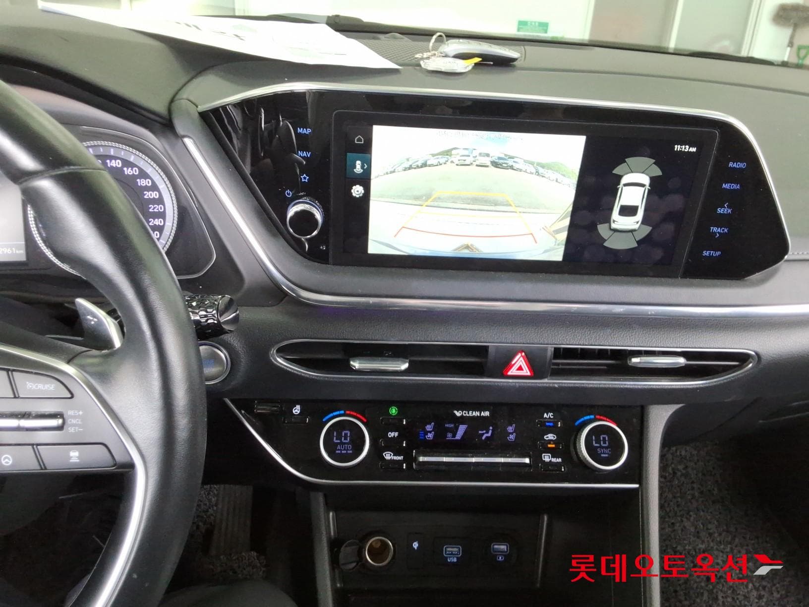 Hyundai - Sonata | DN8 (G) 2.0 Premium Plus 32
