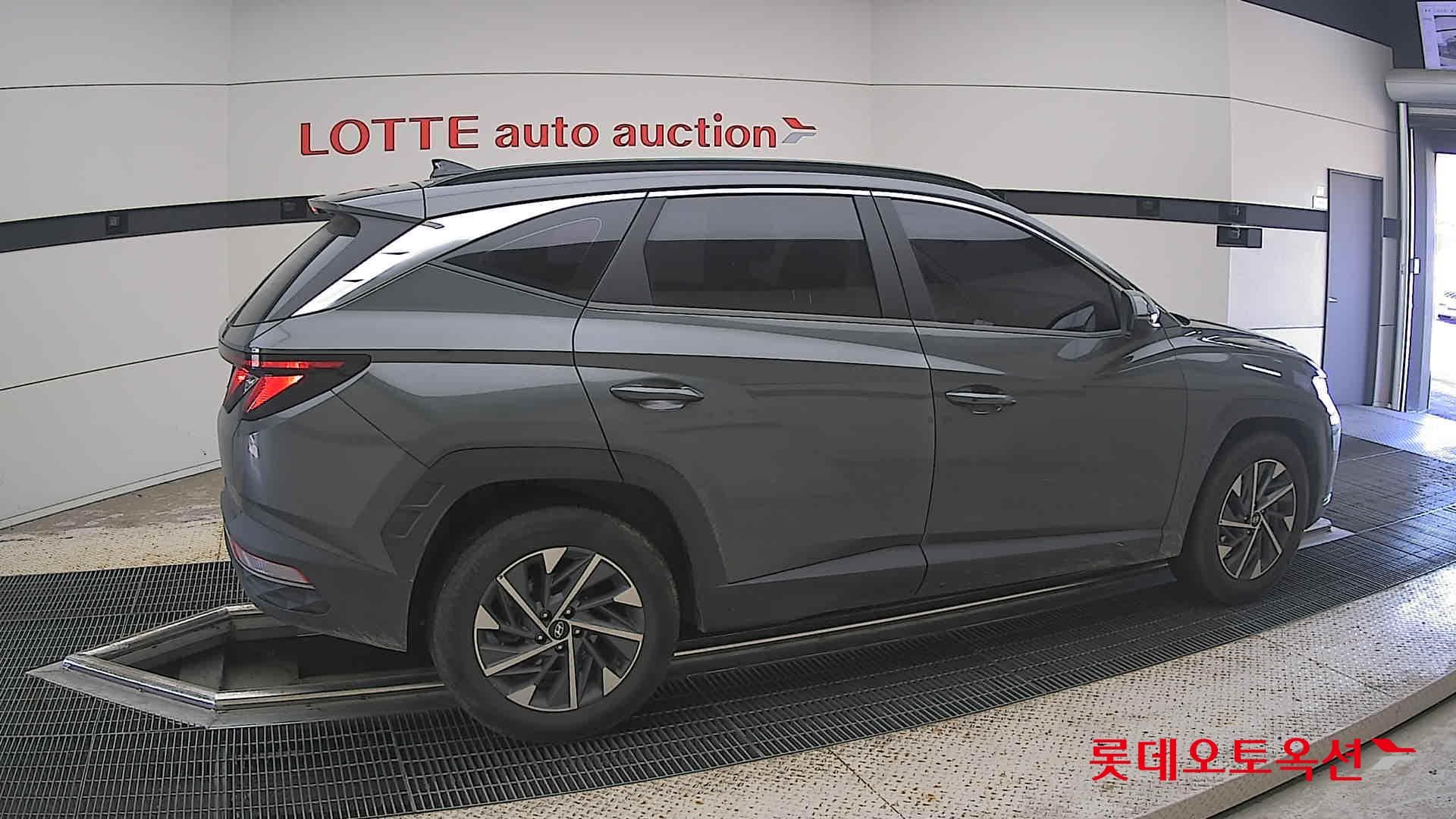 هيونداي - توسان | THE ALL NEW (D) 2.0 Premium 2WD 15