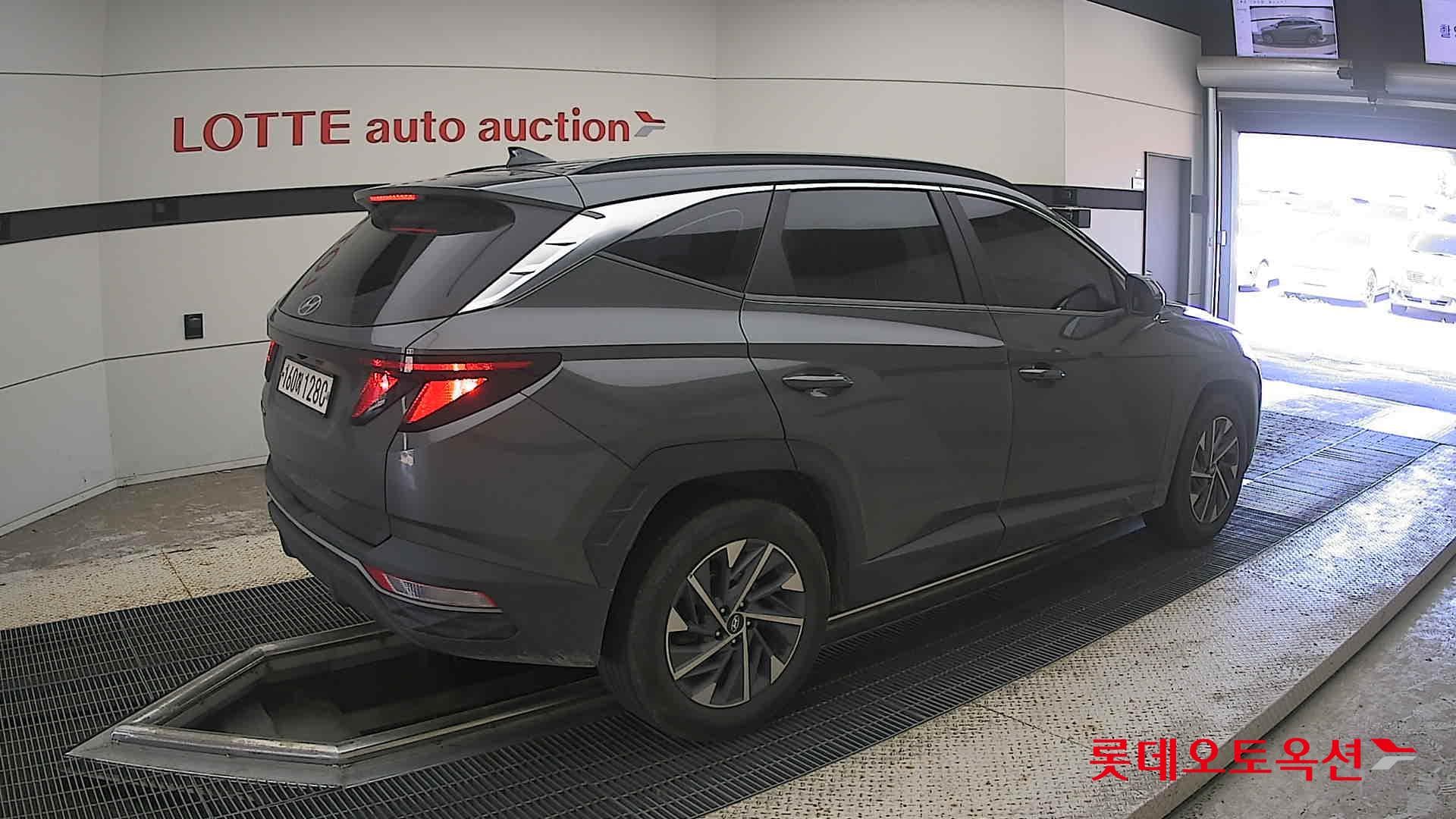 هيونداي - توسان | THE ALL NEW (D) 2.0 Premium 2WD 14
