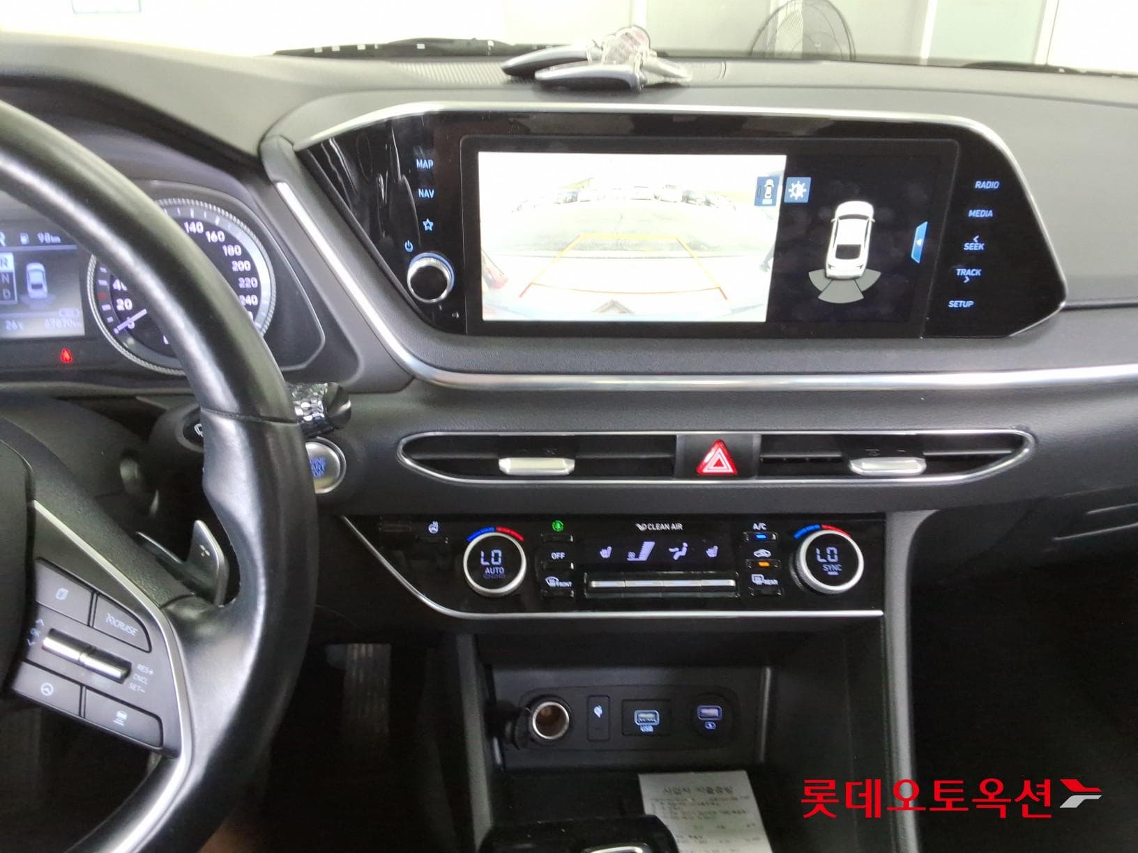 Hyundai - Соната | DN8 (G) 2.0 Premium 32
