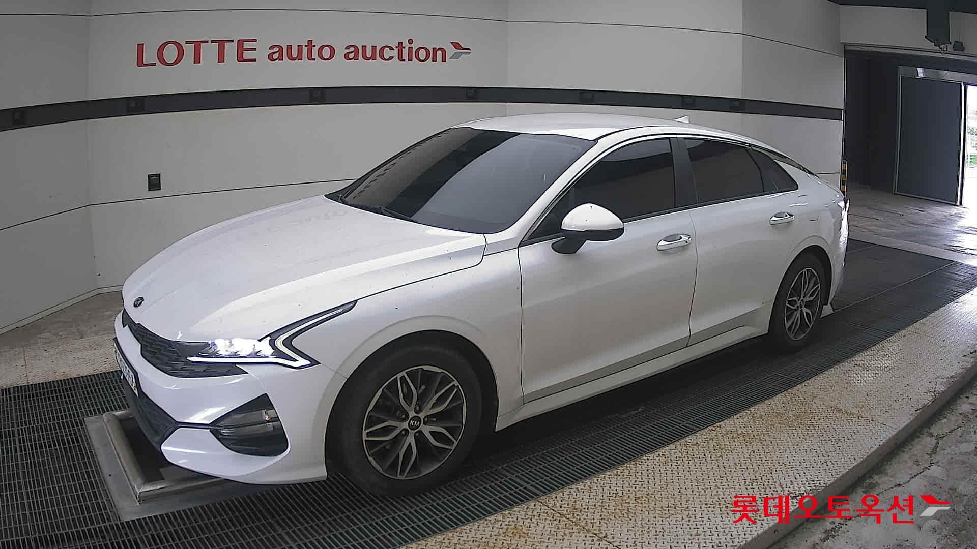 Kia - K5 | INTERACTIVE (G) 2.0 Trendy 4