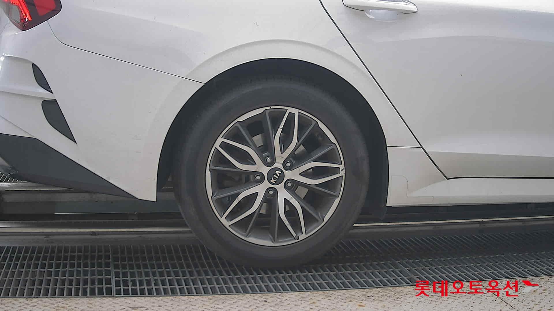 Kia - K5 | INTERACTIVE (G) 2.0 Trendy 24