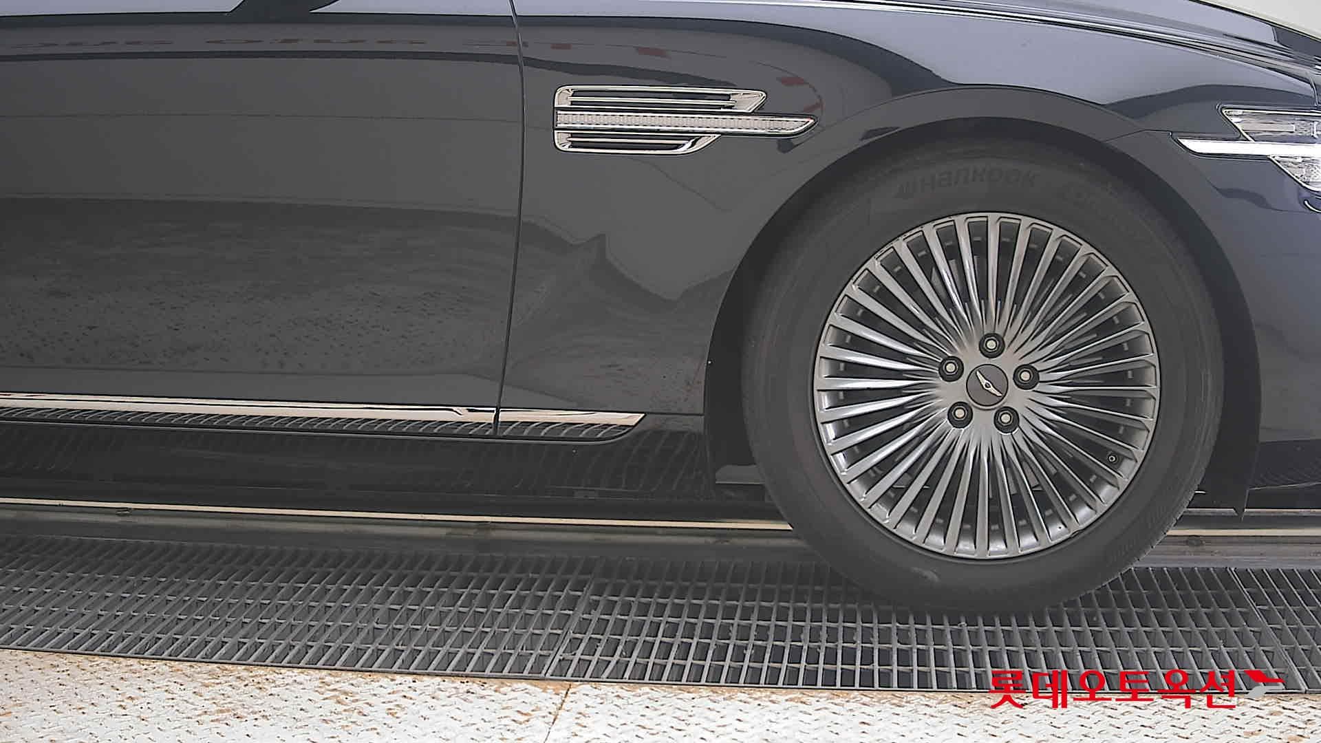 جينيسيس - G90 | (G) 3.3T LUXURY 23