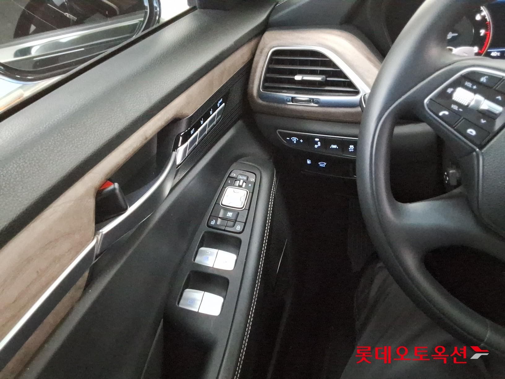 جينيسيس - G90 | (G) 3.3T LUXURY 28