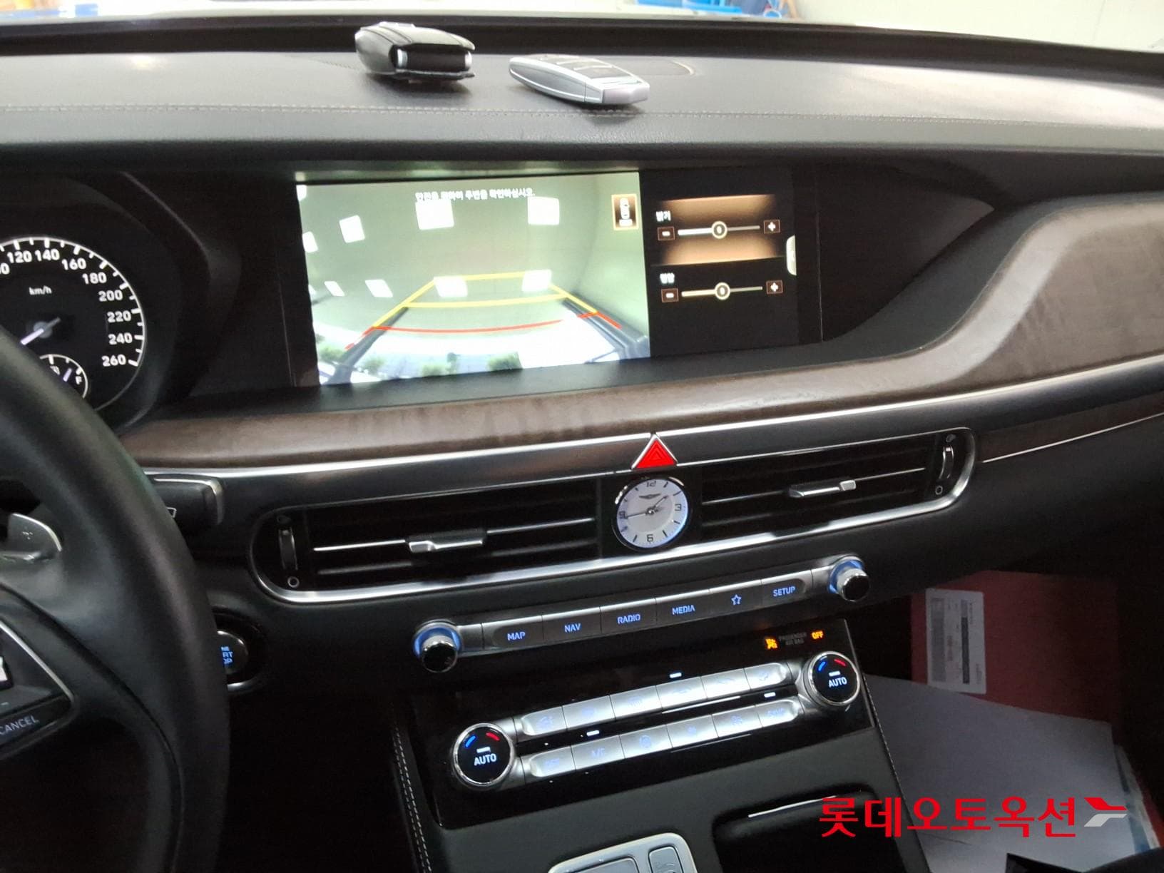 جينيسيس - G90 | (G) 3.3T LUXURY 32