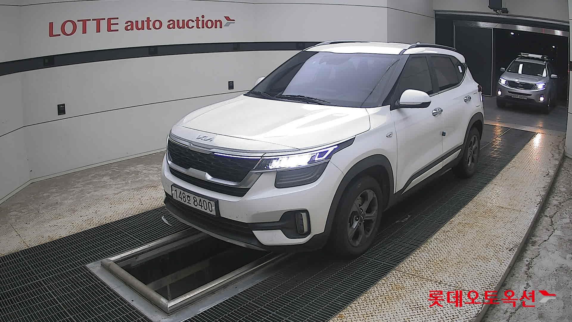Kia - Seltos | (G) 1.6 Trendy 2WD 3