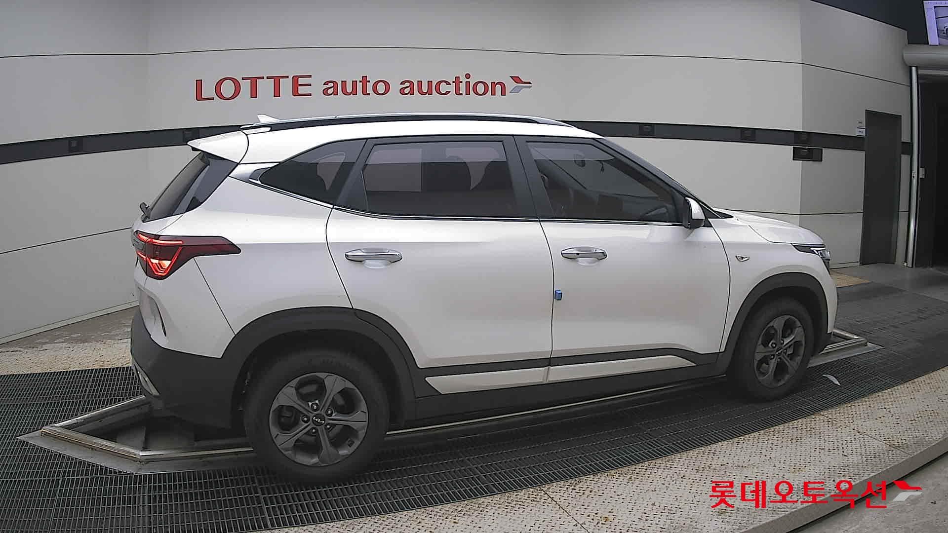 Kia - Seltos | (G) 1.6 Trendy 2WD 15