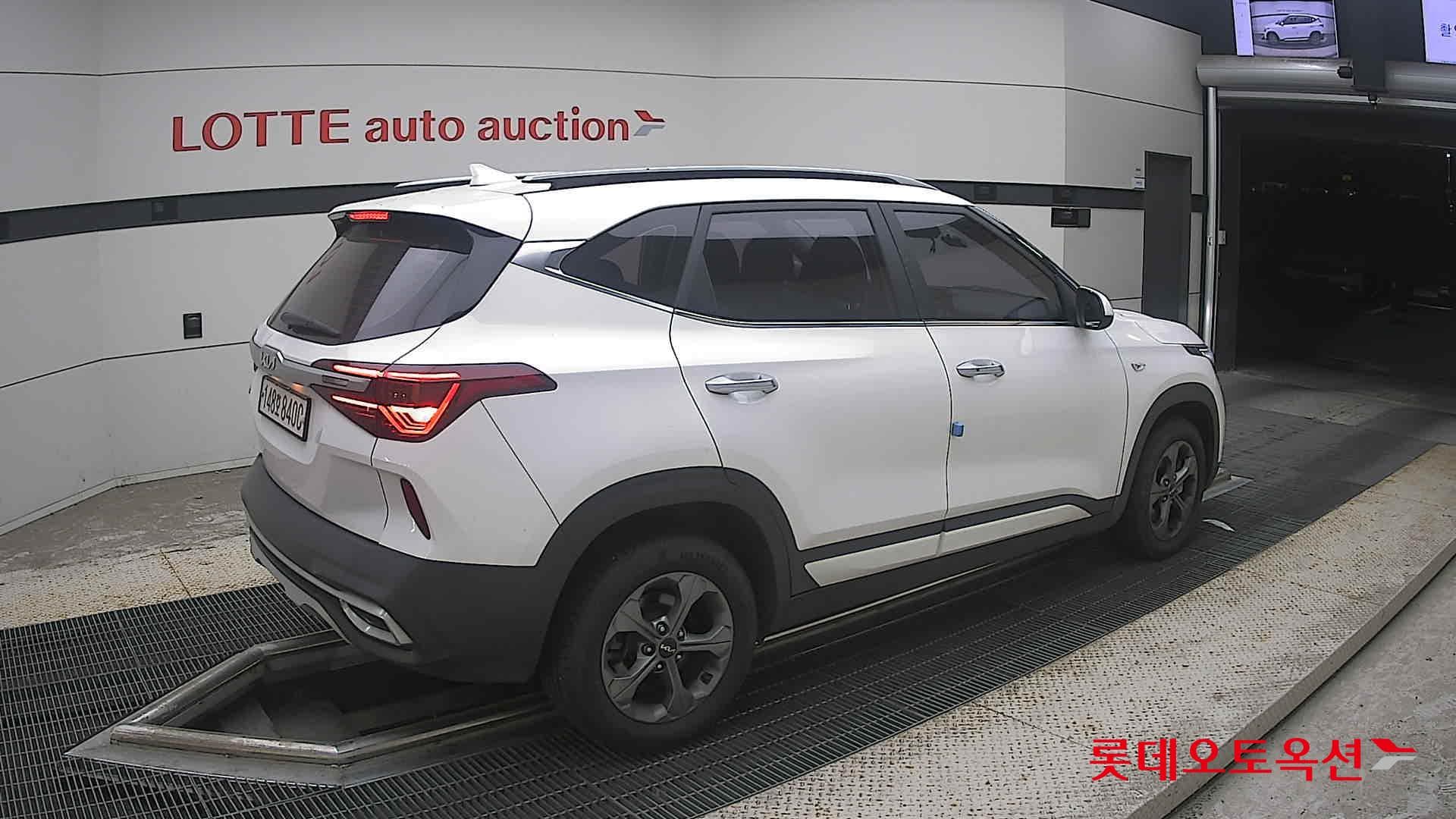 Kia - Seltos | (G) 1.6 Trendy 2WD 14