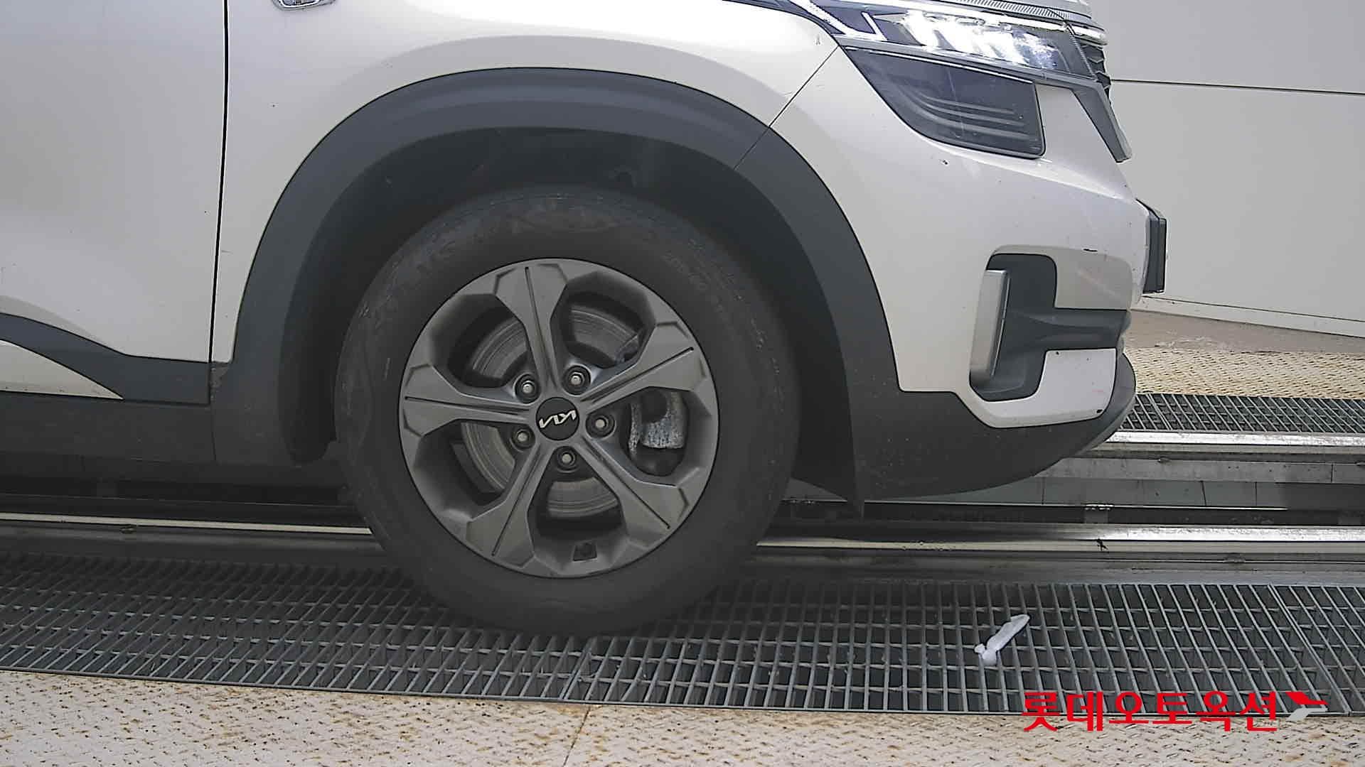 Kia - Seltos | (G) 1.6 Trendy 2WD 23
