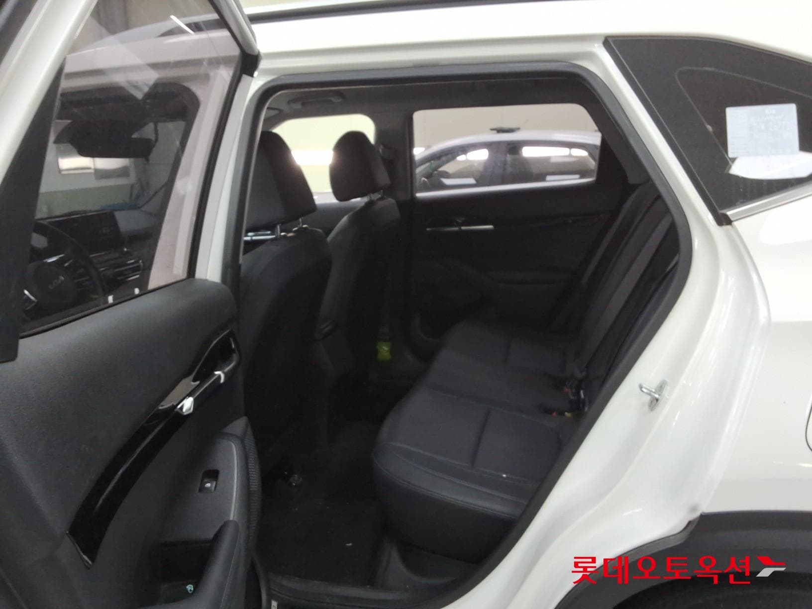 Kia - Seltos | (G) 1.6 Trendy 2WD 37