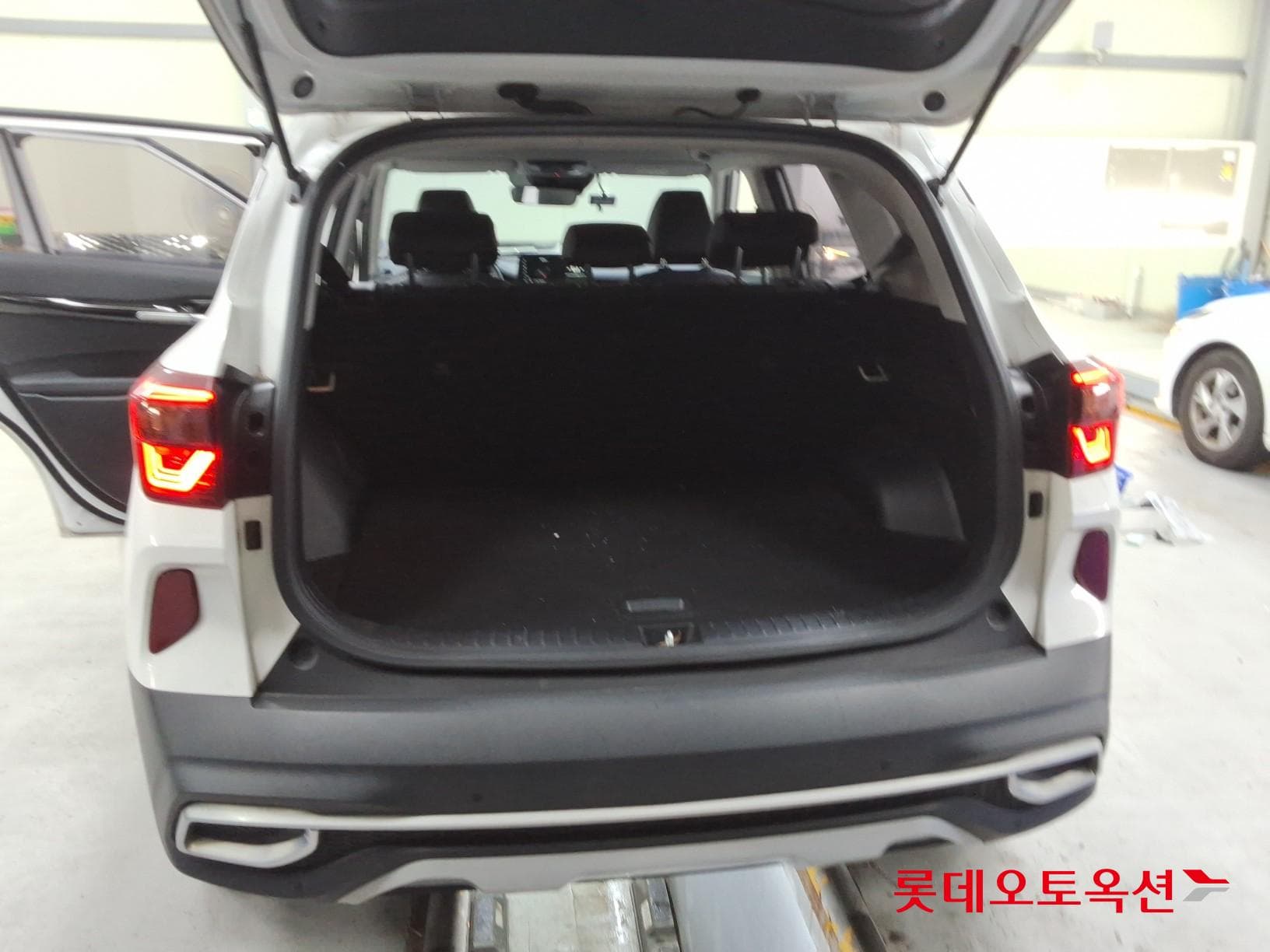 Kia - Seltos | (G) 1.6 Trendy 2WD 38