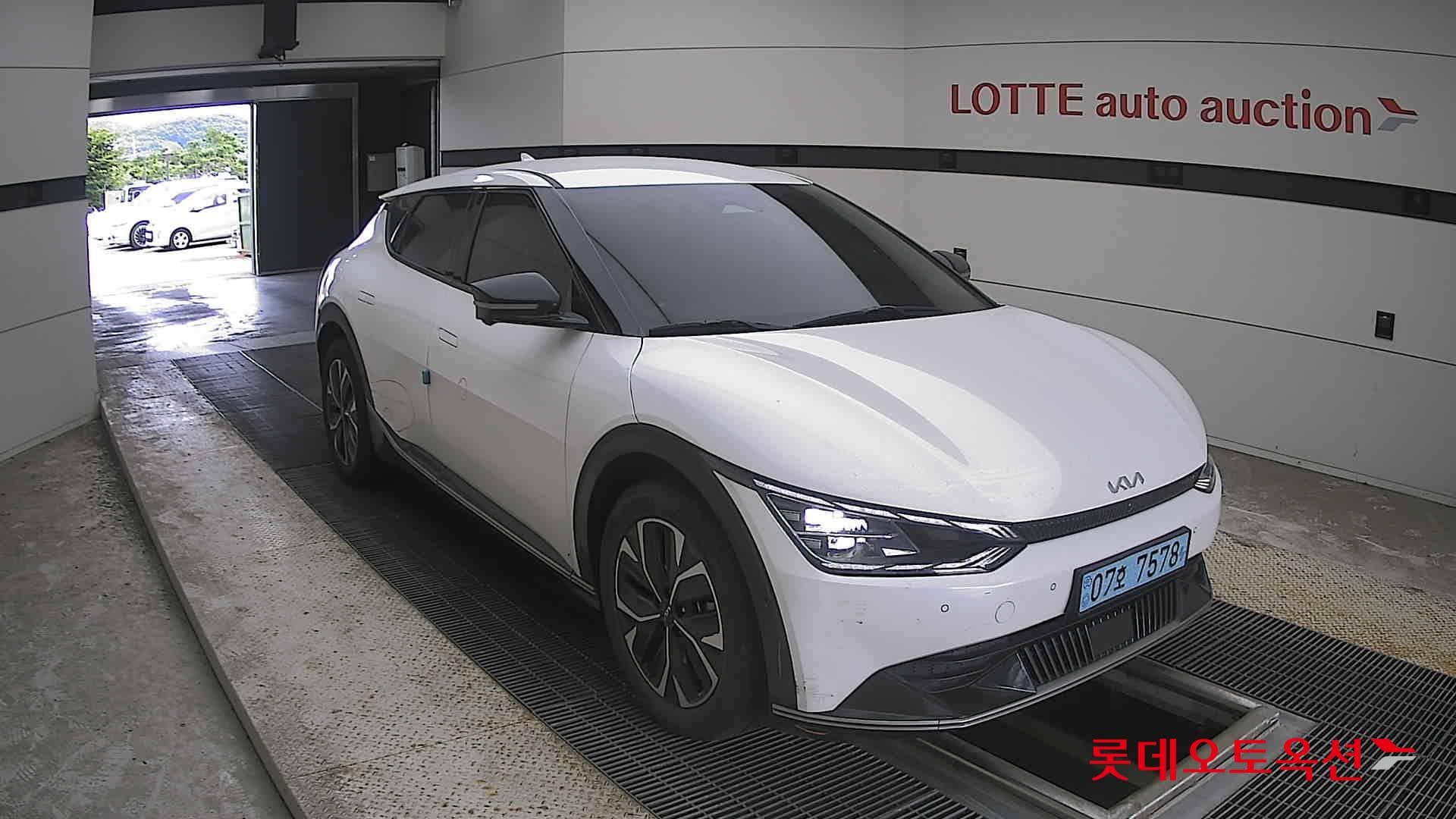 Kia - EV6 | (E) Long Range 2WD 19